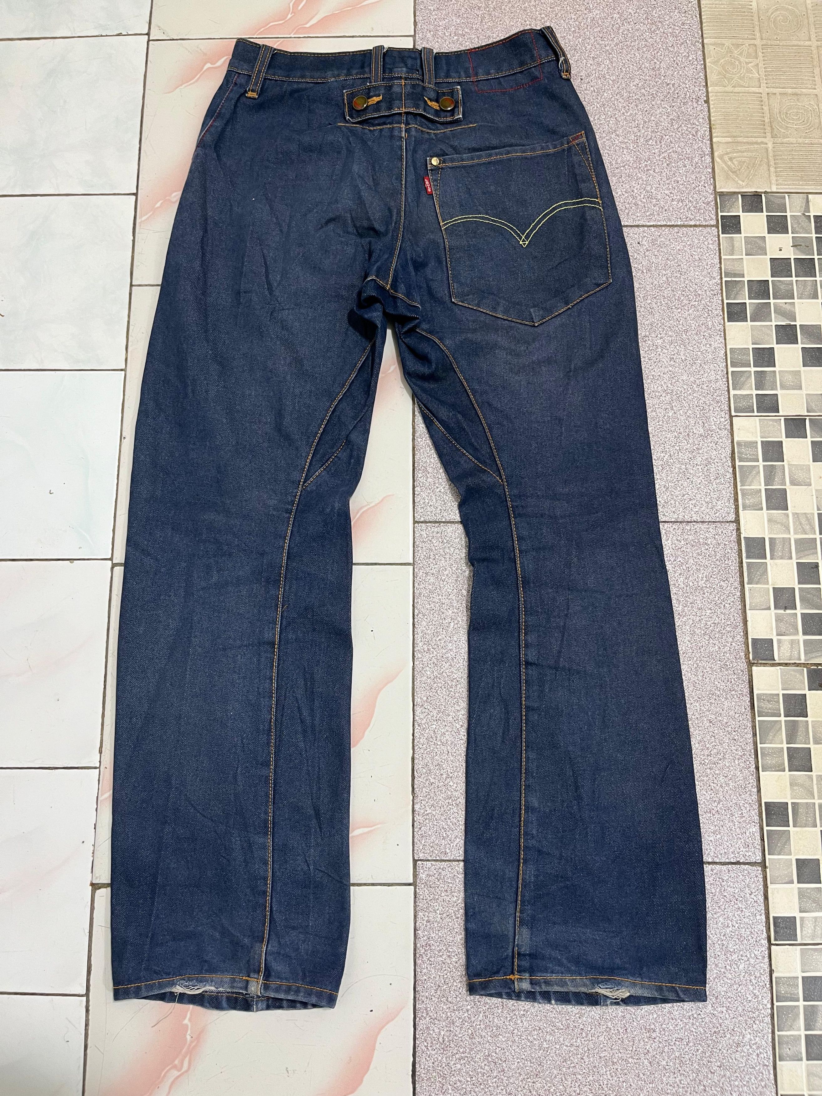 Levi's Vintage Clothing Levi's Engineered Buckle Back Jeans Size US 29 - 1 Thumbnail