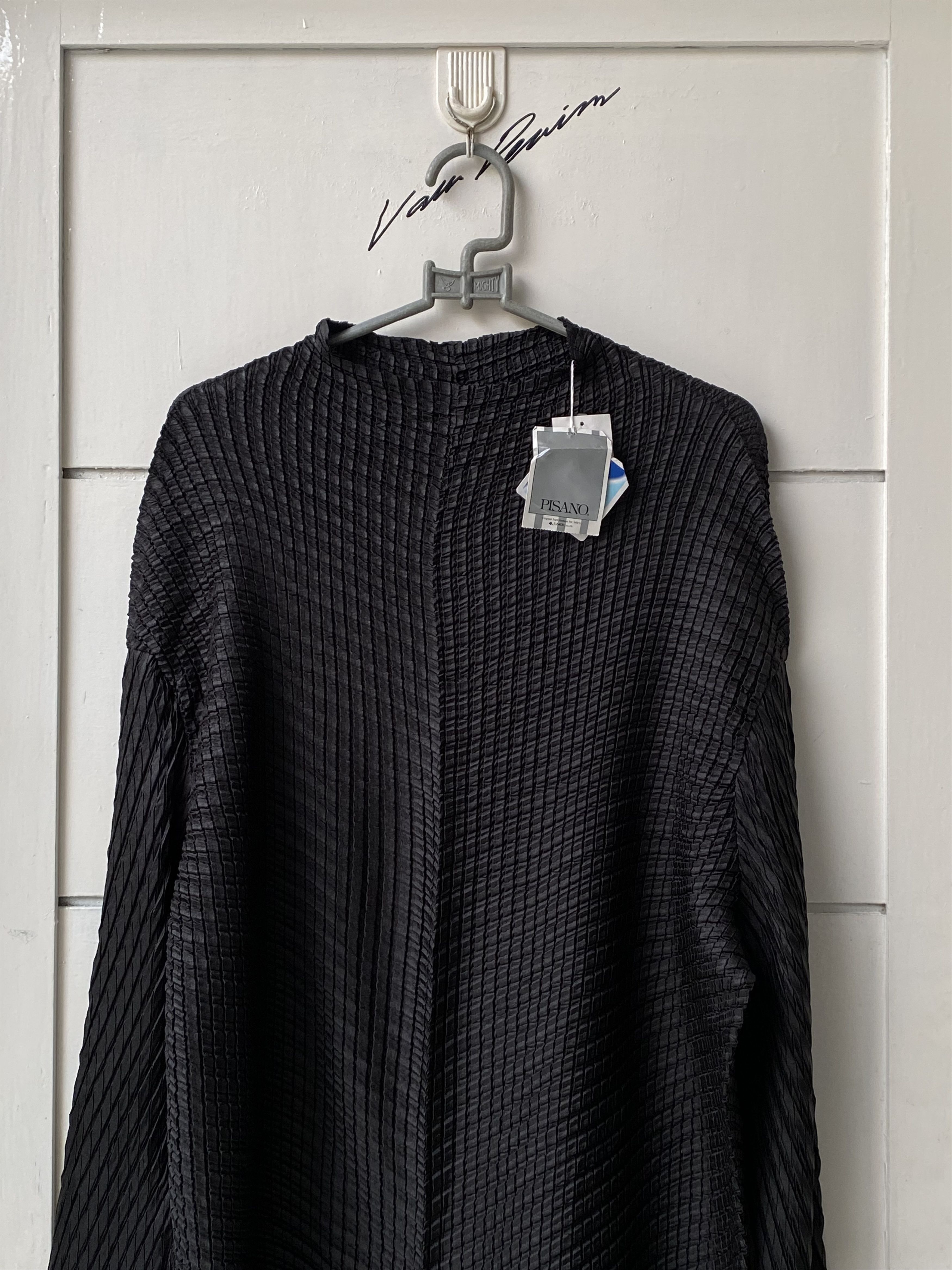 Issey Miyake ISSEY PISANO JUNIOR Black Pleats T-shirt Size US S / EU 44-46 / 1 - 2 Thumbnail