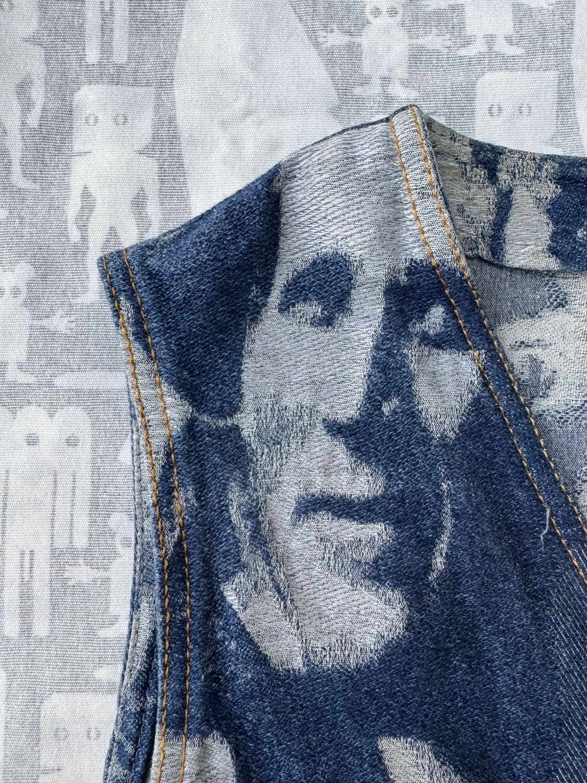 Jean Paul Gaultier Jean Paul Gaultier AW92 Face Print Jacquard Type III Vest Size US L / EU 52-54 / 3 - 3 Thumbnail