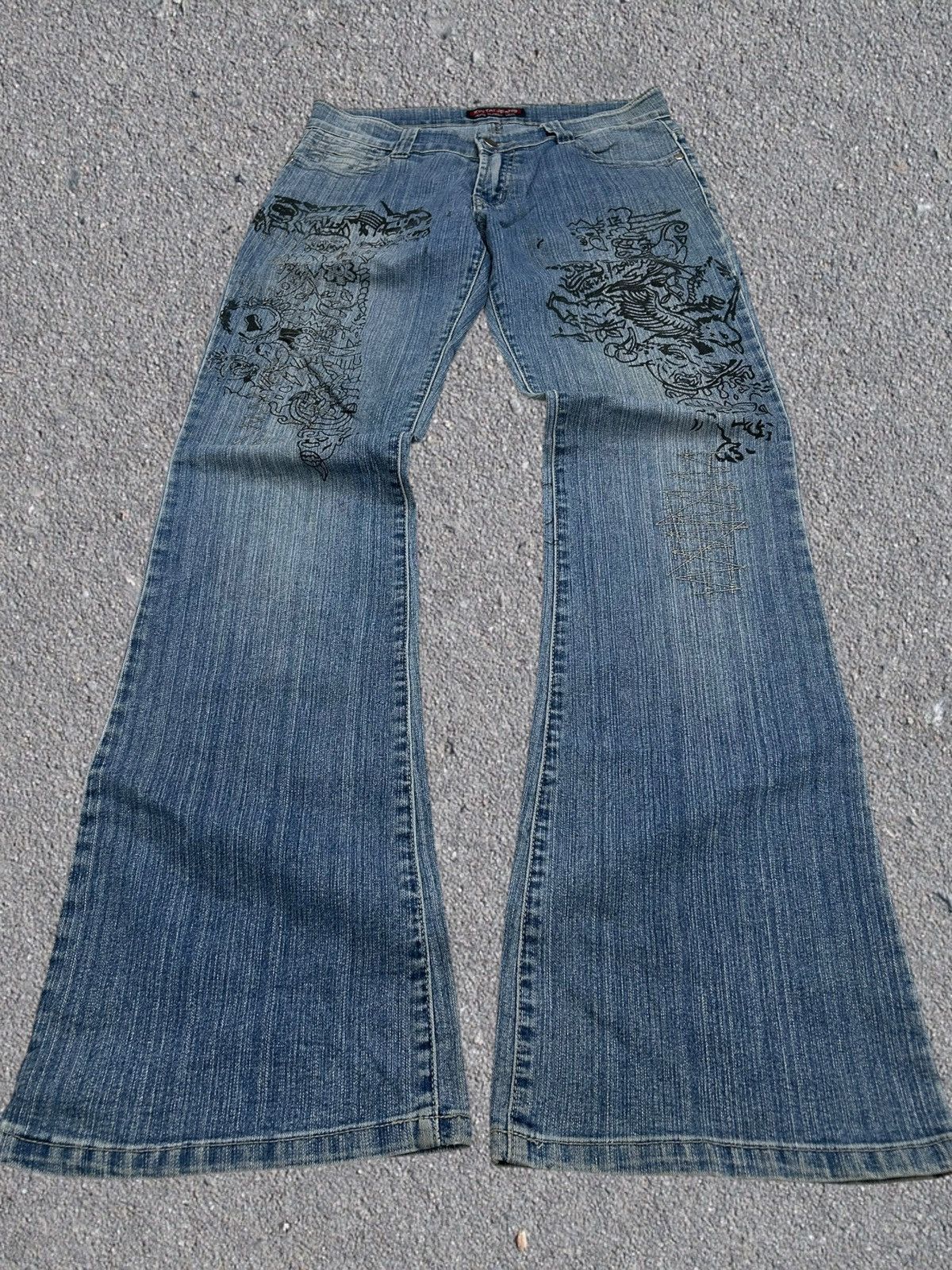 20471120 × Hysteric Glamour × Japanese Brand Flare Jean Xin Taii Classic Wear Art Black Tattoo Graphics Size US 29 - 1 Thumbnail