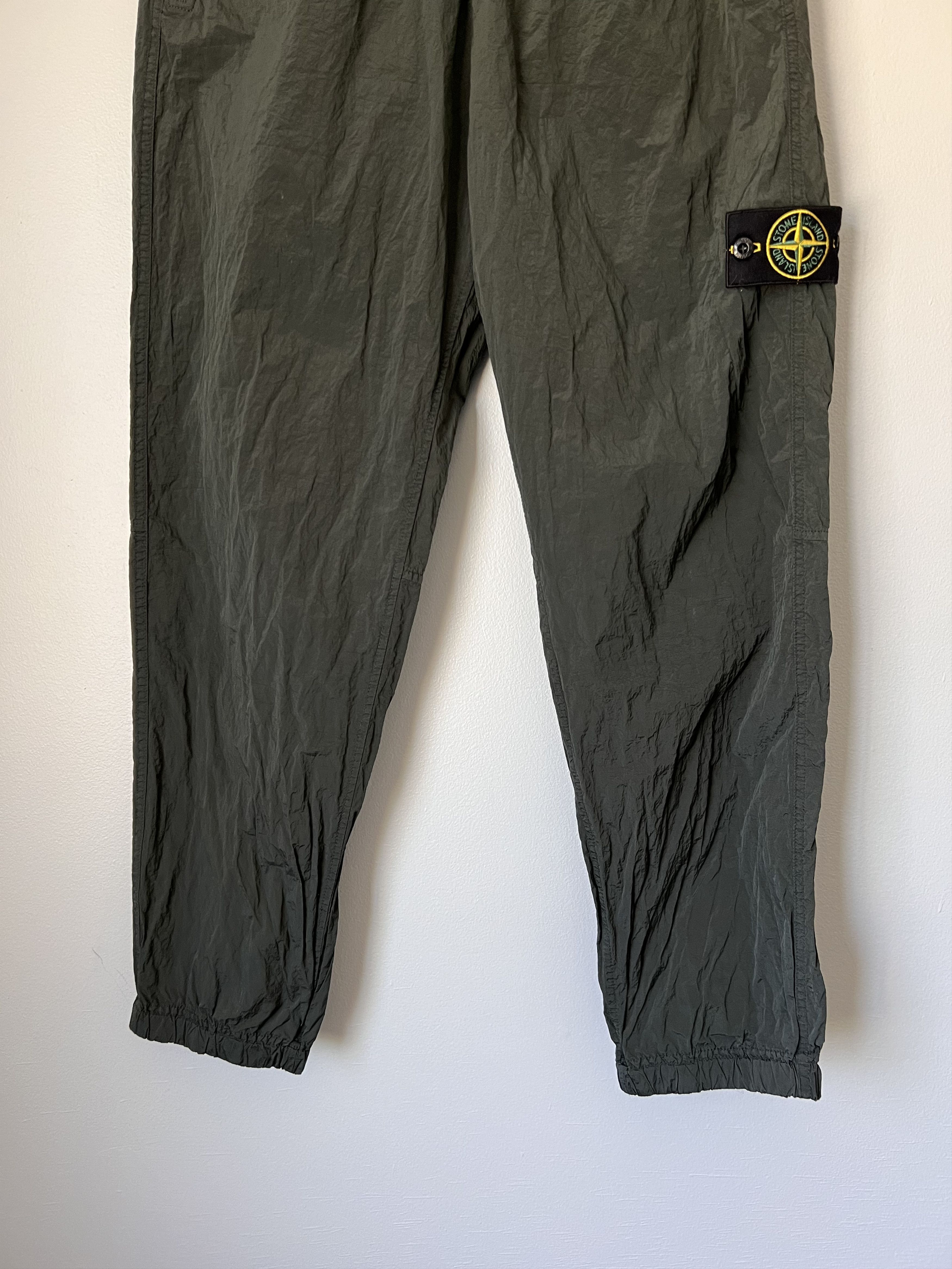 Stone Island Stone Island Nylon Metal Econyl Pants in Musk Size US 30 / EU 46 - 3 Thumbnail
