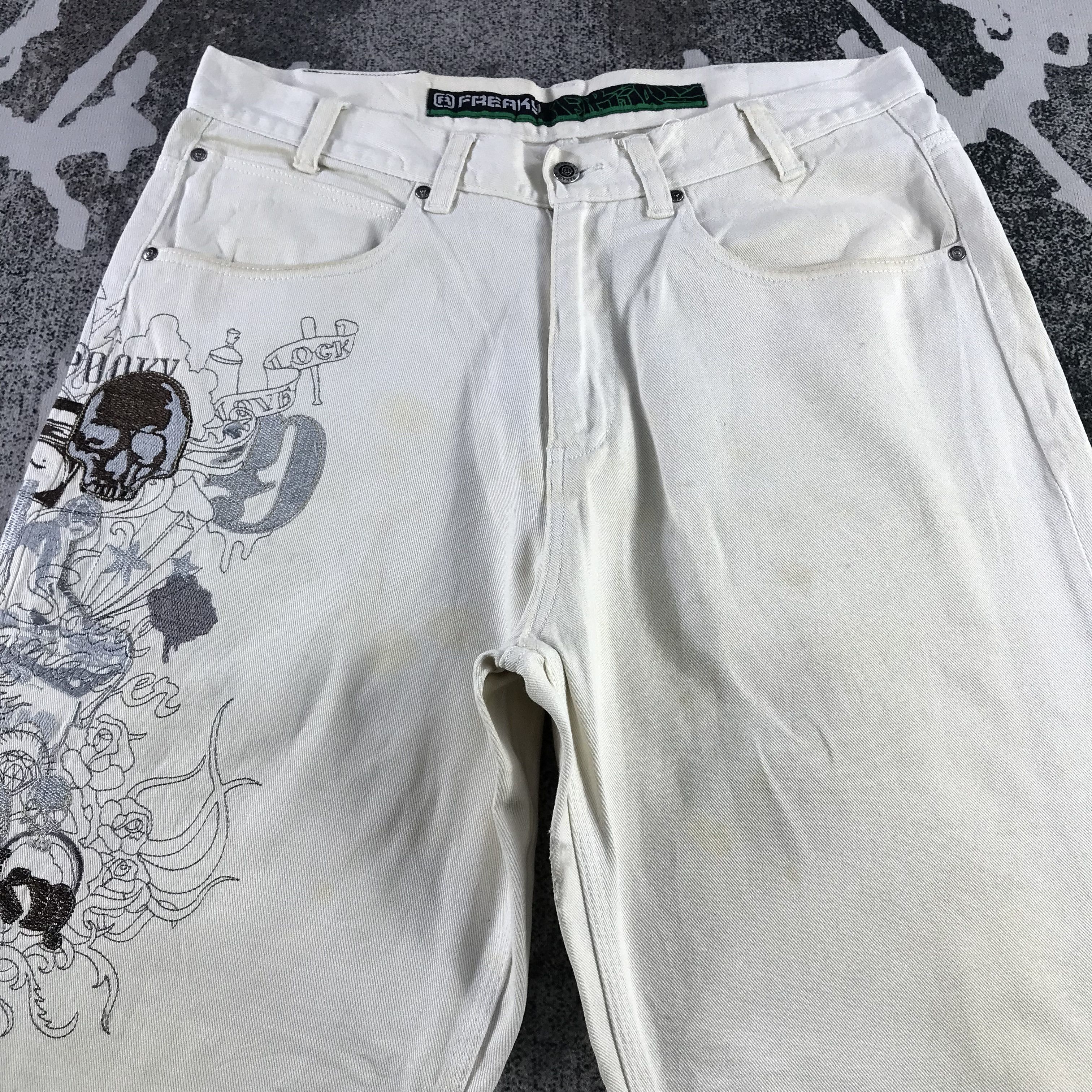 Japanese Brand Vintage Dirty Freaky Jeans Baggy Denim KJ3359 Size US 38 / EU 54 - 3 Thumbnail