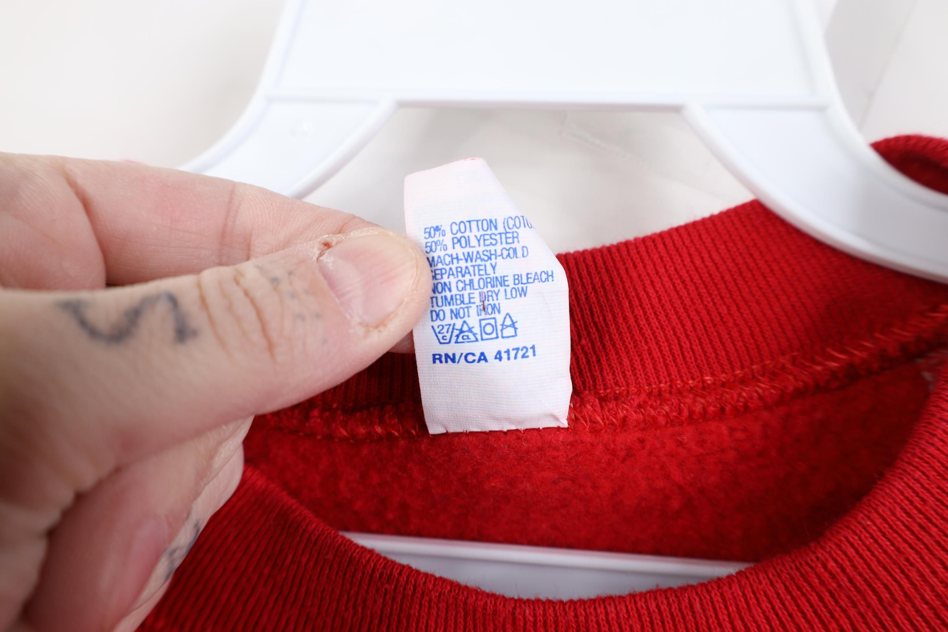 Vintage Vintage 70s 80s Heavyweight Crewneck Sweatshirt Red USA Size US L / EU 52-54 / 3 - 5 Thumbnail