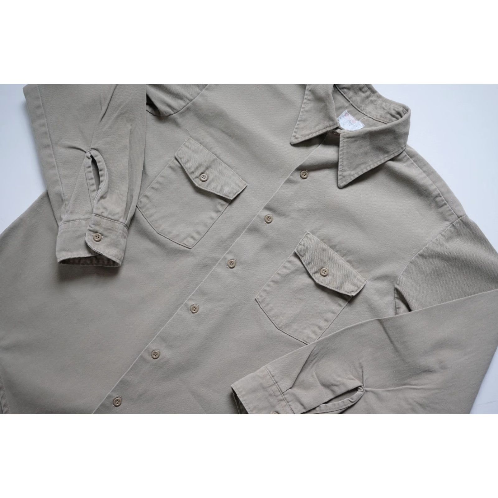 Vintage TUF NUT VTG 60s 70s USA WORKWEAR ARMY MILITARY KHAKI BUTTON FRONT SHIRT L Beige 16 1/2"> Size US L / EU 52-54 / 3 - 5 Thumbnail