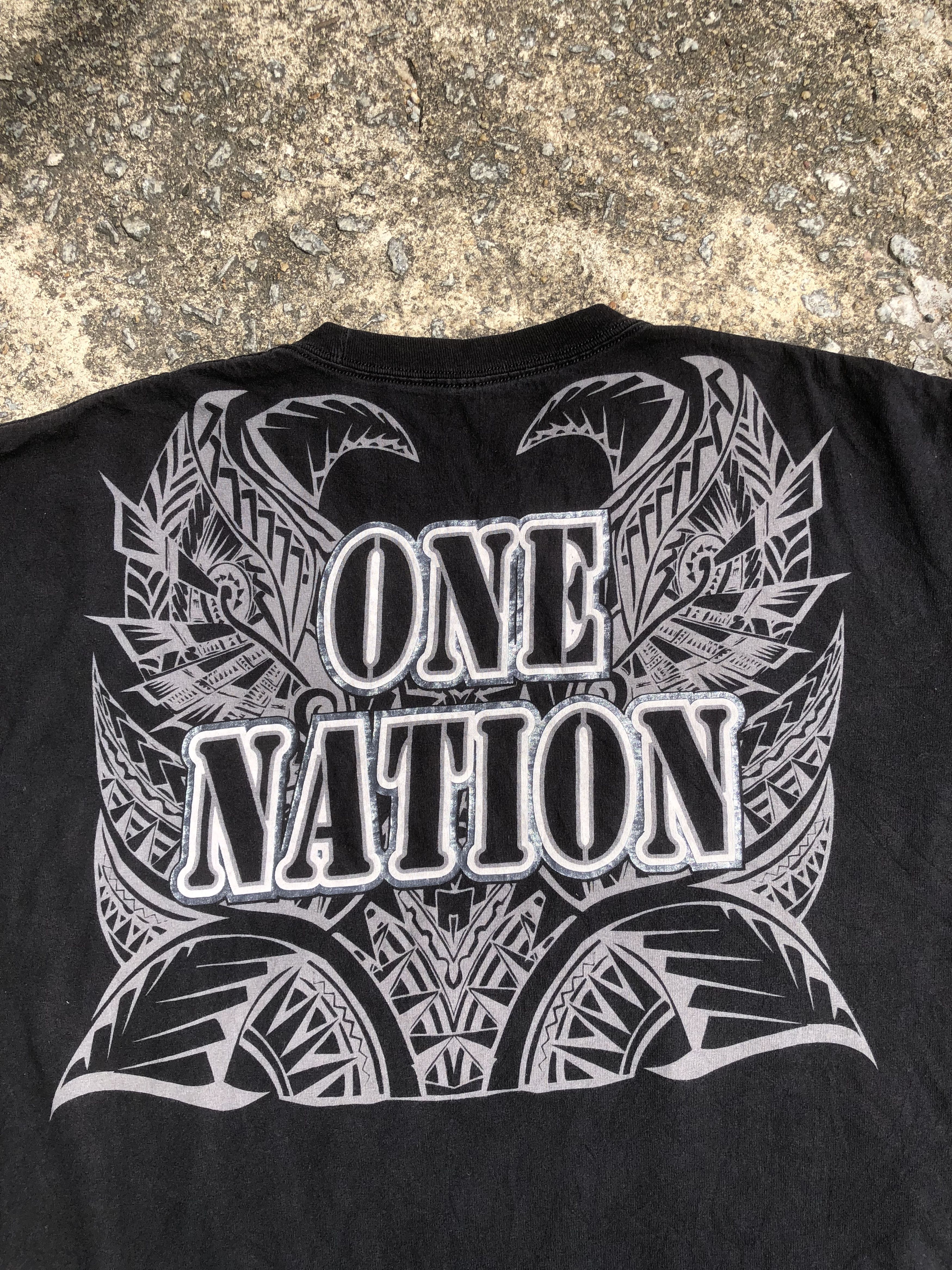 Vintage RARE Vintage Oakland Raiders NFL One Nation Tribal Tee Size US XXL / EU 58 / 5 - 4 Thumbnail