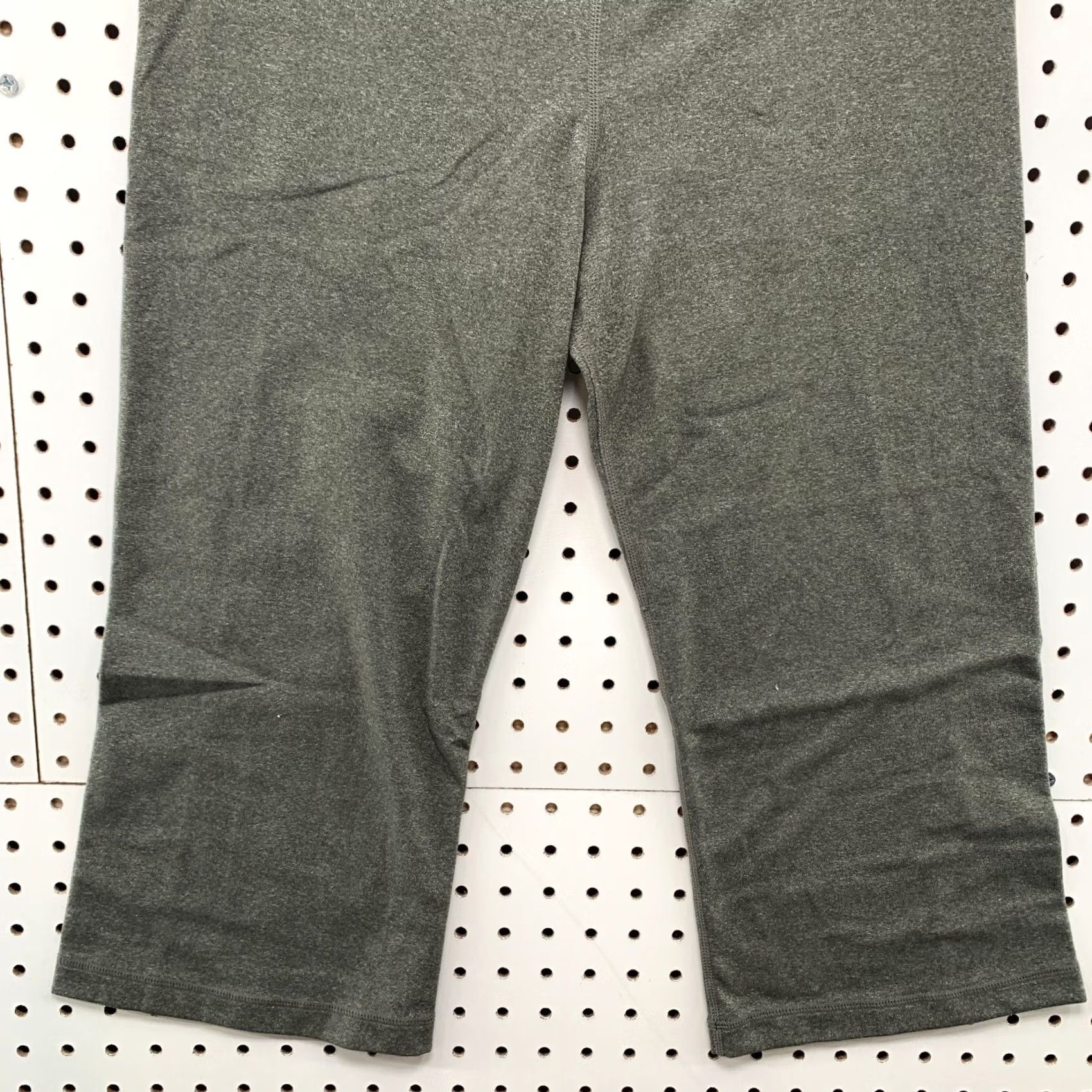 Lululemon Lululemon Flow Capri Leggings Womens Size 8 Dance Yoga Work Out 30x18.5 Gray Capri Women 8 Flow Size 30" / US 8 / IT 44 - 5 Thumbnail