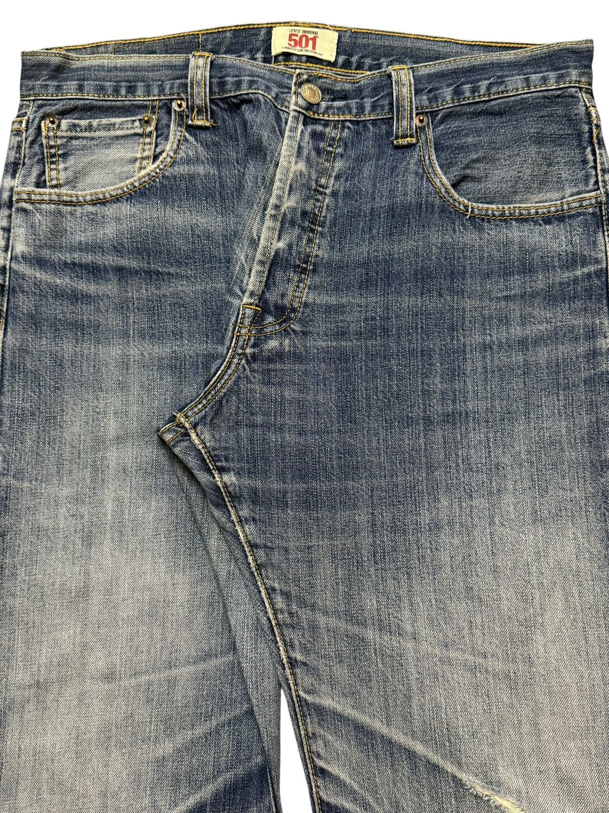 Levi's Vintage Y2K Levis 501 Blue Faded Wash Distressed Wide Leg Size US 32 / EU 48 - 3 Thumbnail