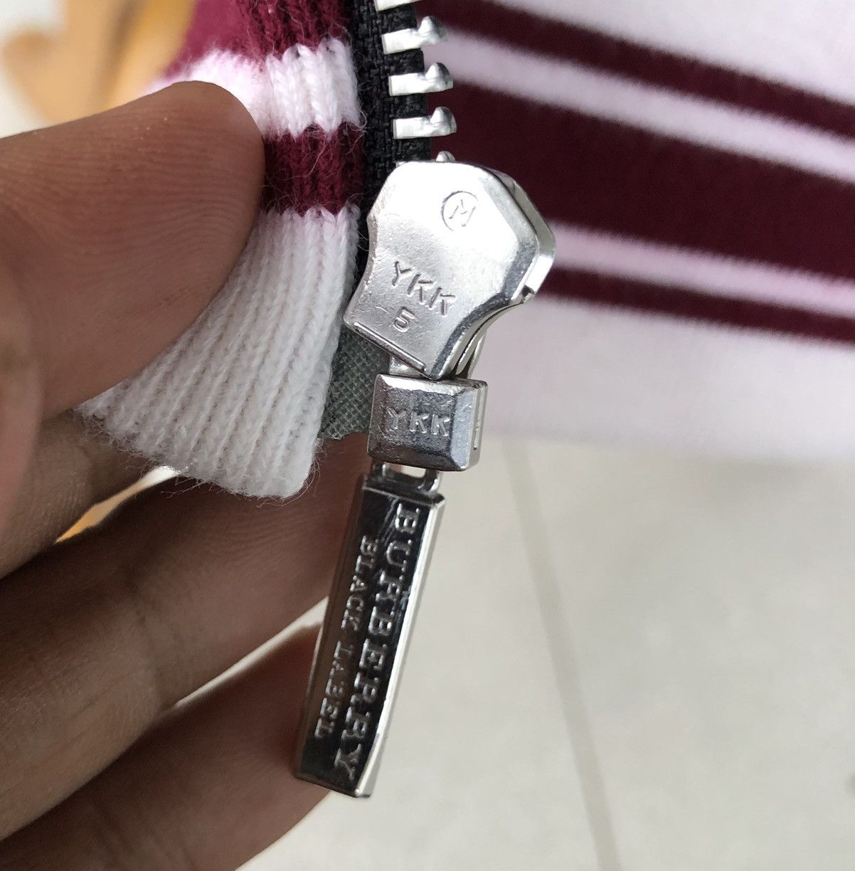 Burberry Burberry Black Label Patch Logo Stretchable Sweaters/Jacket Size US S / EU 44-46 / 1 - 12 Thumbnail