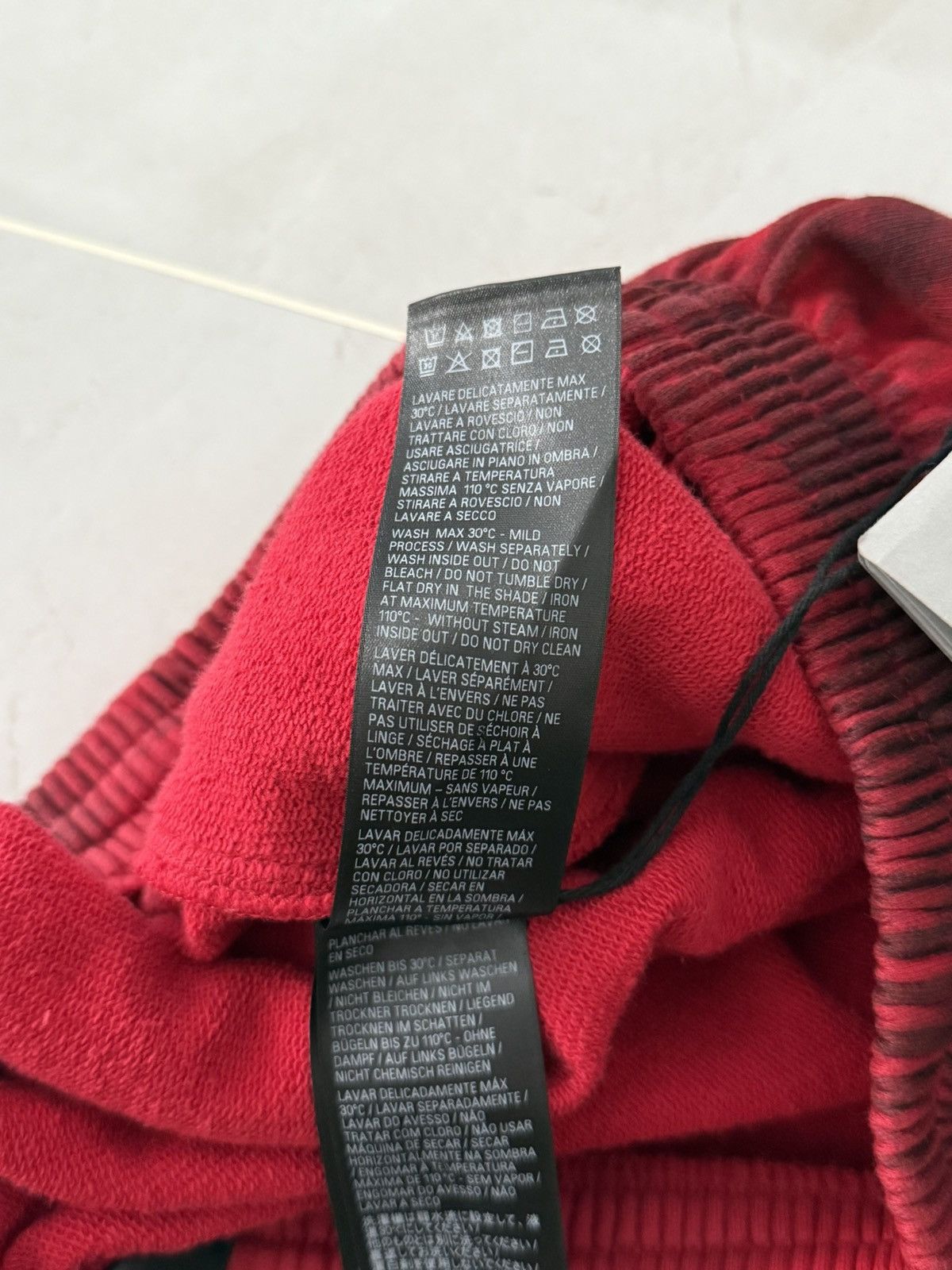 Balenciaga Balenciaga SS23 Red Skater Graffiti Sweatpants Sz.M Size US 34 / EU 50 - 14 Thumbnail