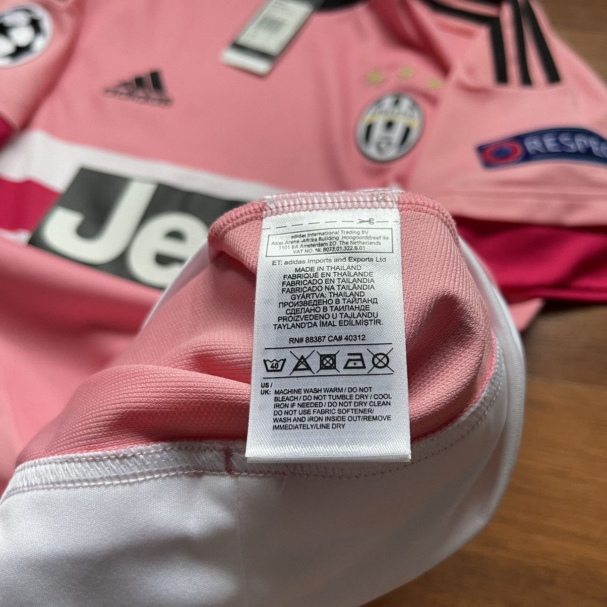 Adidas × Vintage JUVENTUS ADIDAS 2015/2016 SOCCER AWAY DRAKE JERSEY #10 POGBA Size US S / EU 44-46 / 1 - 21 Thumbnail