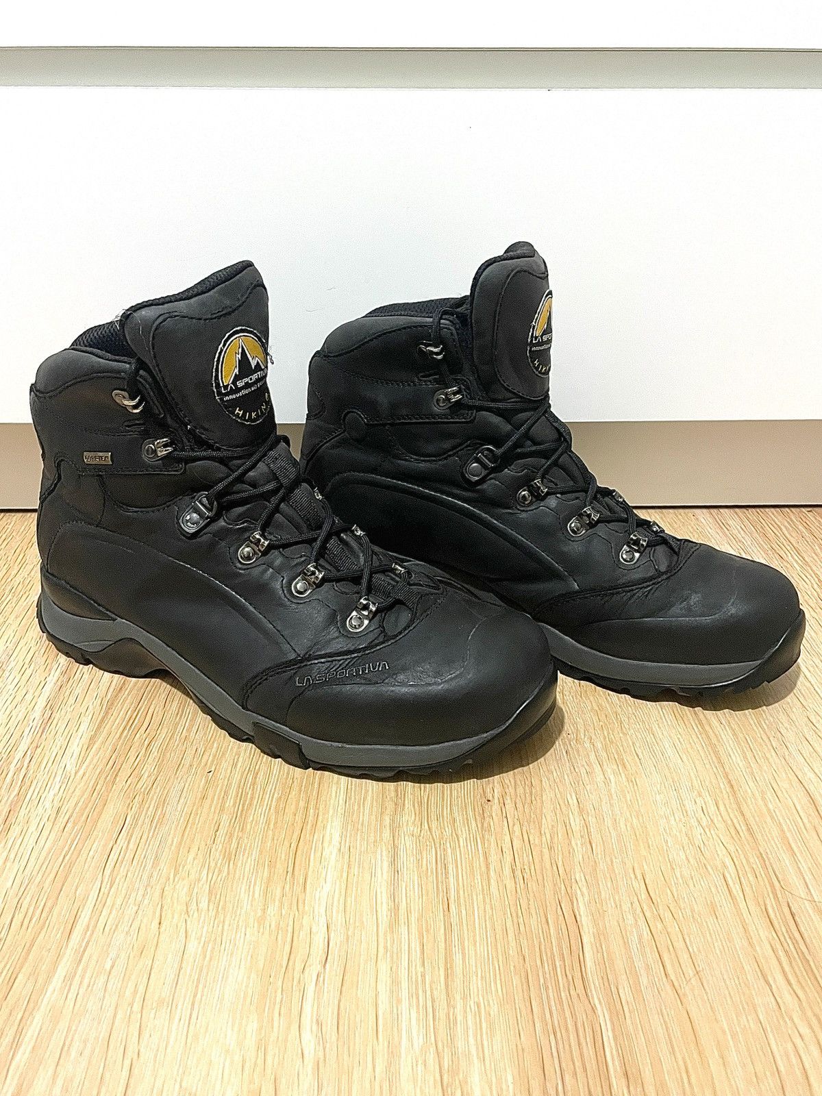 La Sportiva La Sportiva Trek GTX Hiking Boots EU46 Gore-Tex Vibram 90s Size US 12.5 / EU 45-46 - 2 Thumbnail