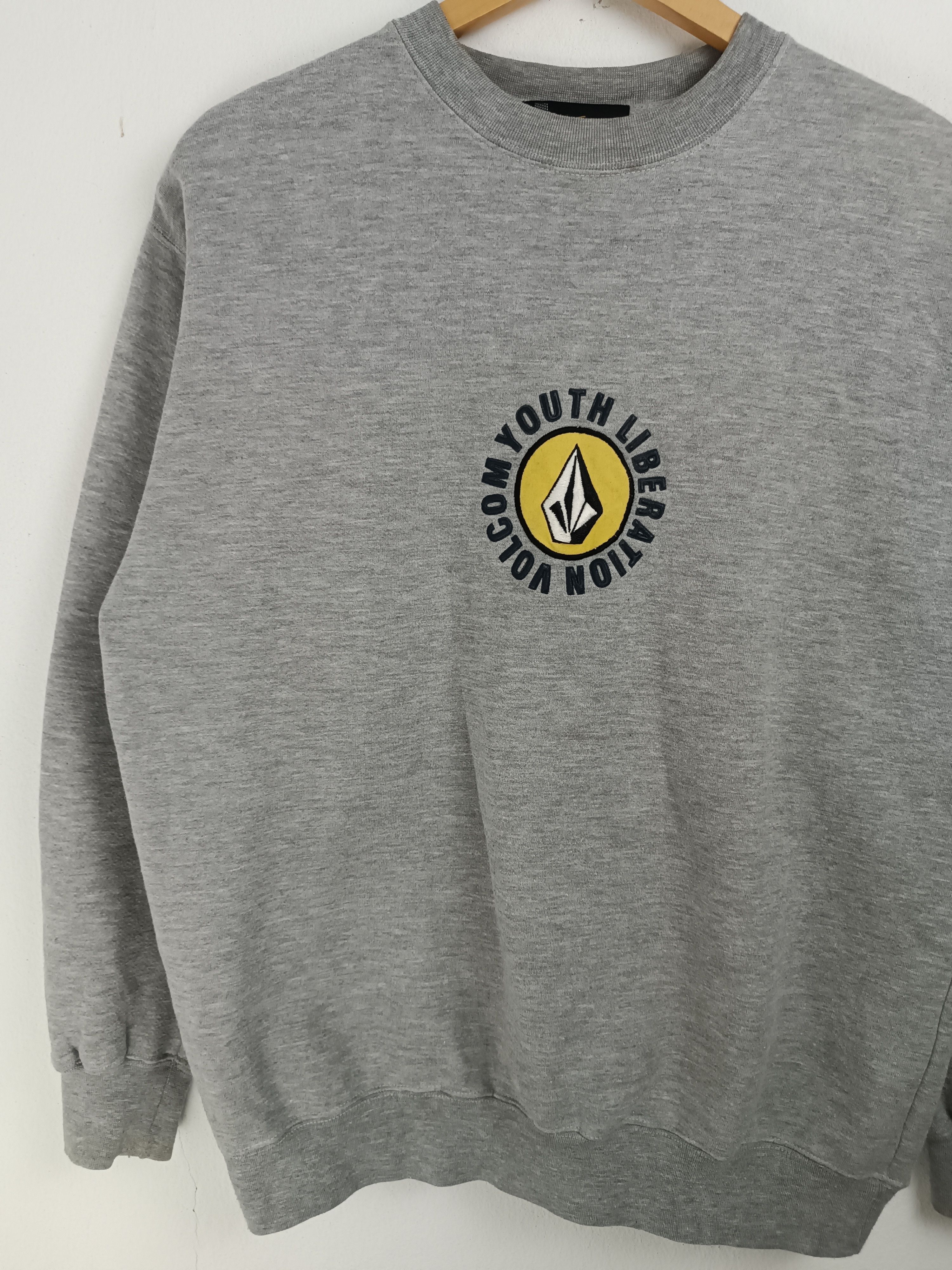 Vintage VINTAGE 90'S VOLCOM YOUTH LIBERATION LOGO SKATE PUNK GRUNGE Size US L / EU 52-54 / 3 - 5 Thumbnail