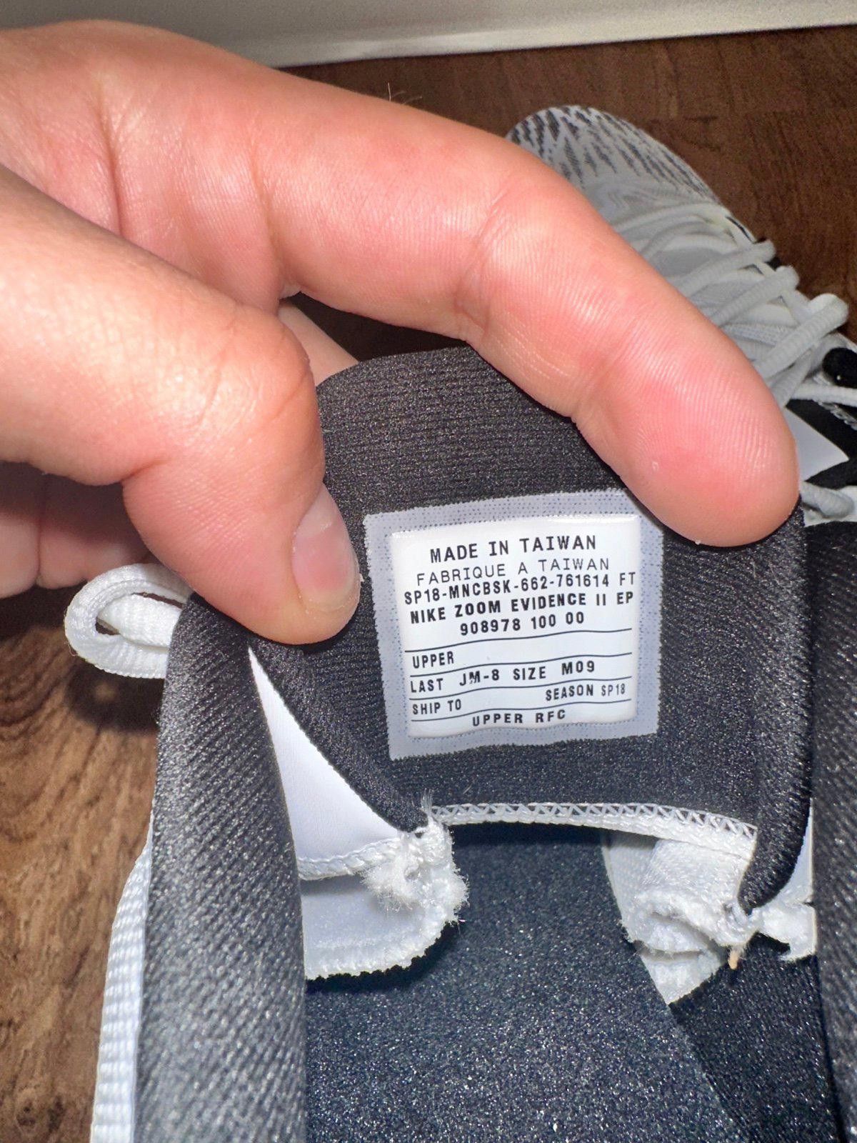 Nike Nike Zoom Evidence 2 White Sample Size US 9 / EU 42 - 7 Thumbnail