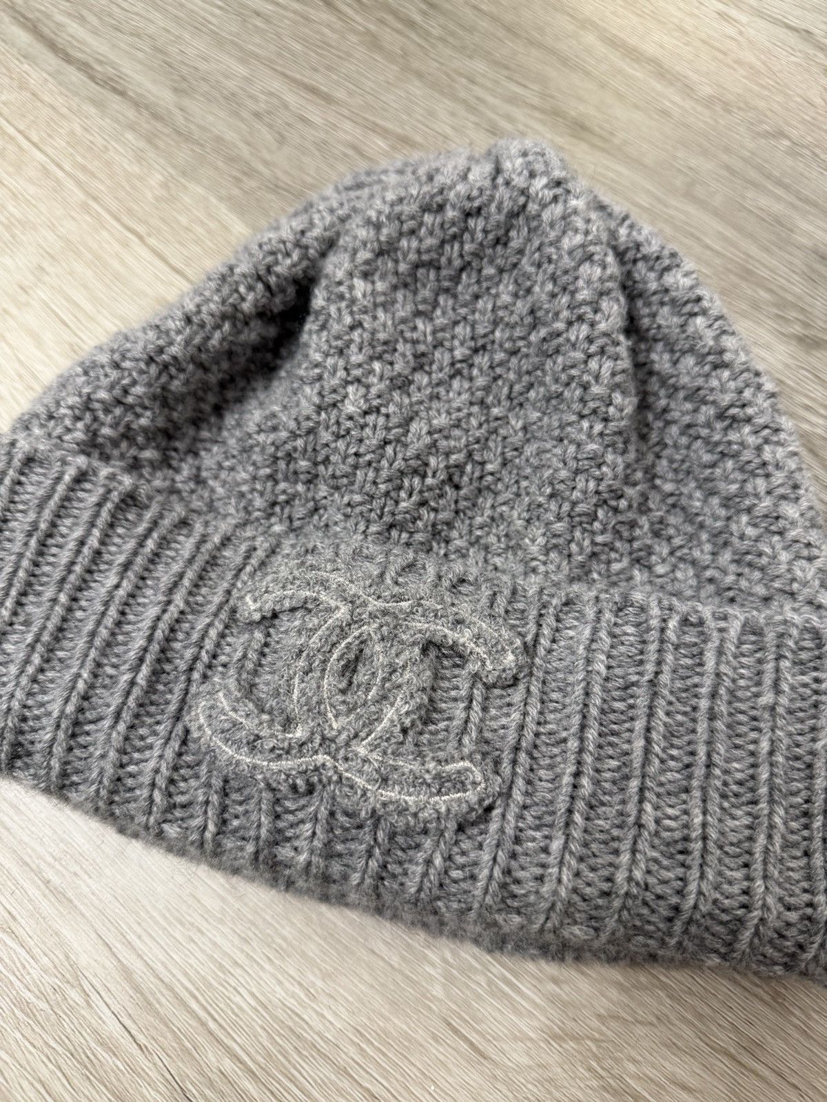 Chanel Chanel Cashmere Beanie Grey Size ONE SIZE - 2 Thumbnail