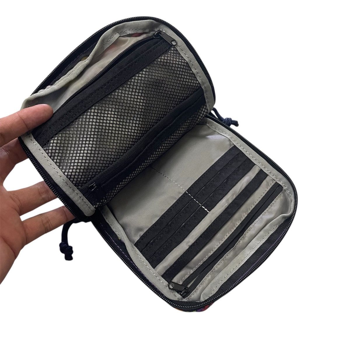 Designer × go slow caravan Go Slow Caravan x GPO Psychedelic | Organizer Pouch Size ONE SIZE - 4 Thumbnail