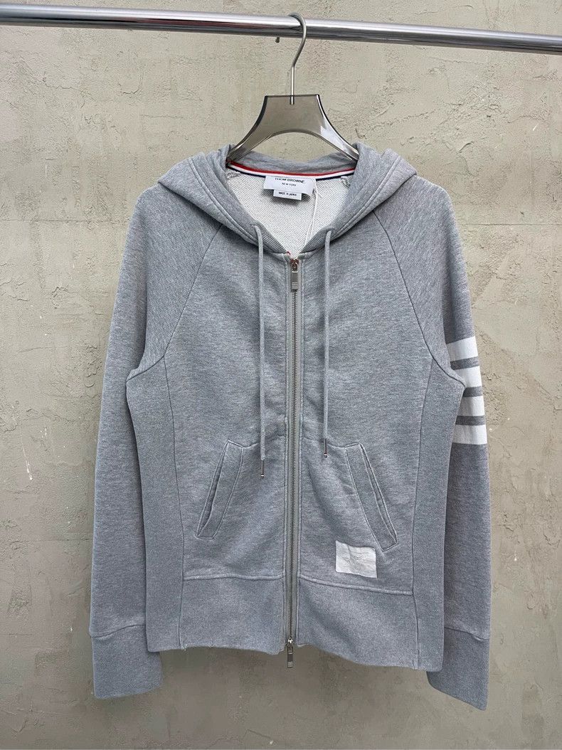 Thom Browne Thom browne Gray four-striped zipper jacket 2504-Nextarrow Size US S / EU 44-46 / 1 - 2 Thumbnail
