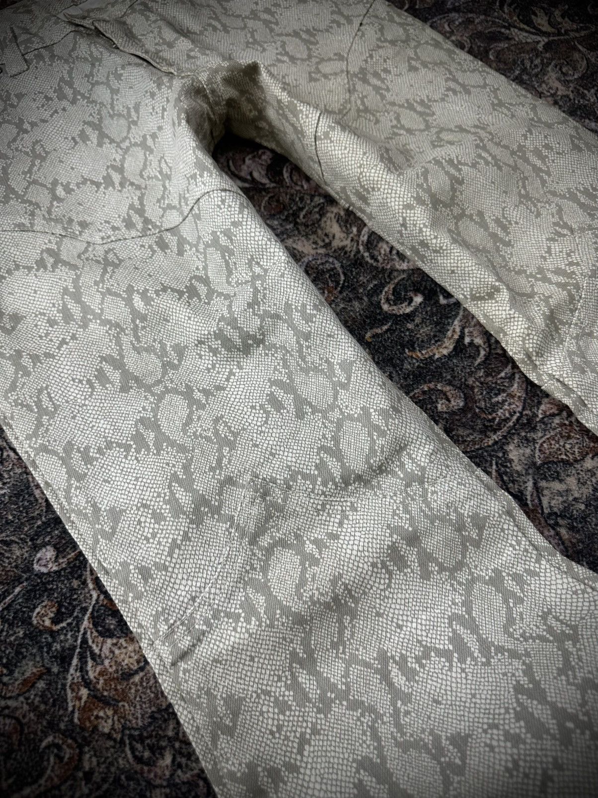 Tornado Mart Rare 20s Japanese Brand Semantic Design Python Pattern jeans Size US 34 / EU 50 - 3 Thumbnail