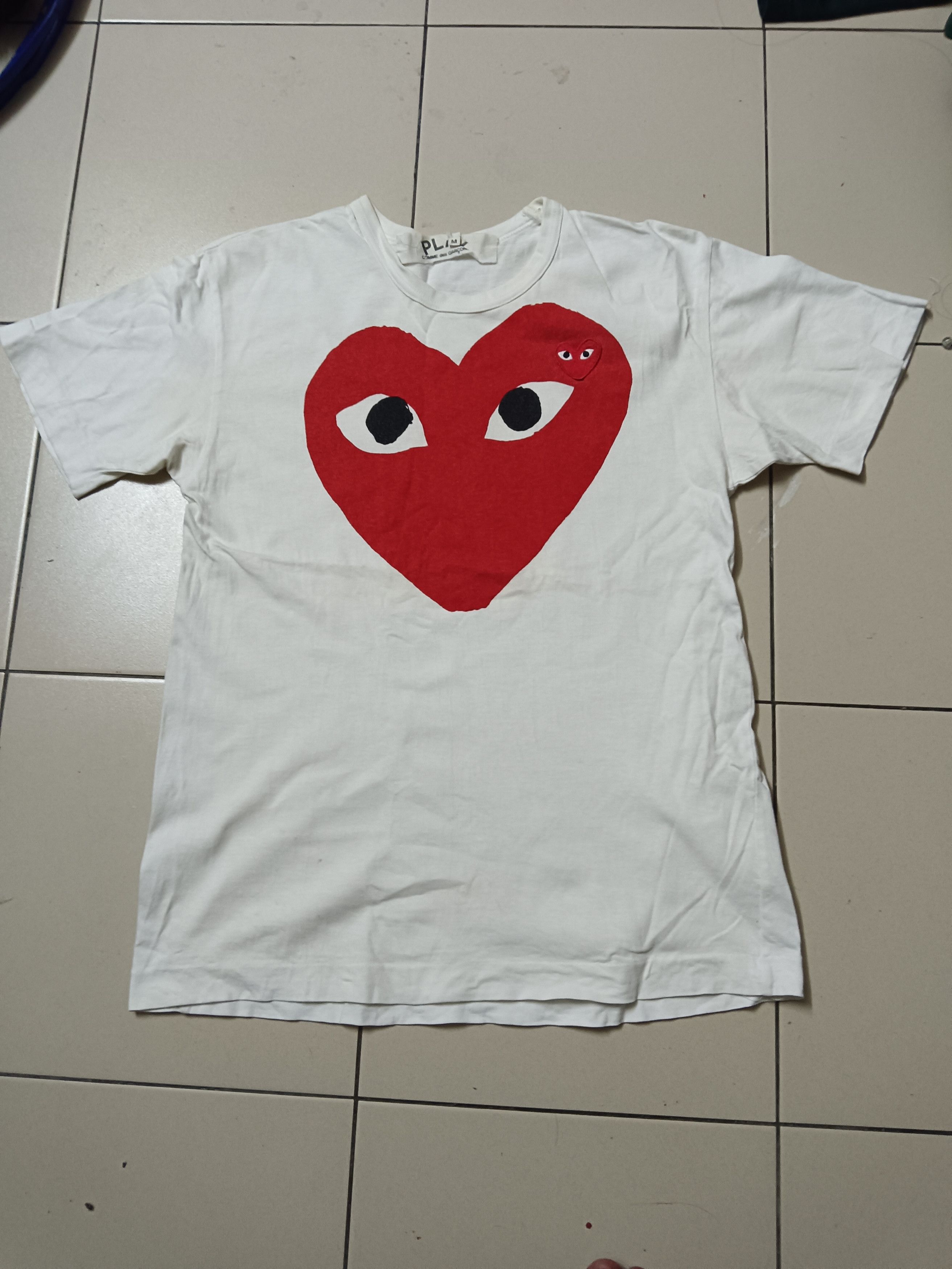 Comme des Garcons Comme Des Garcons Play Tshirt Size US M / EU 48-50 / 2 - 1 Thumbnail