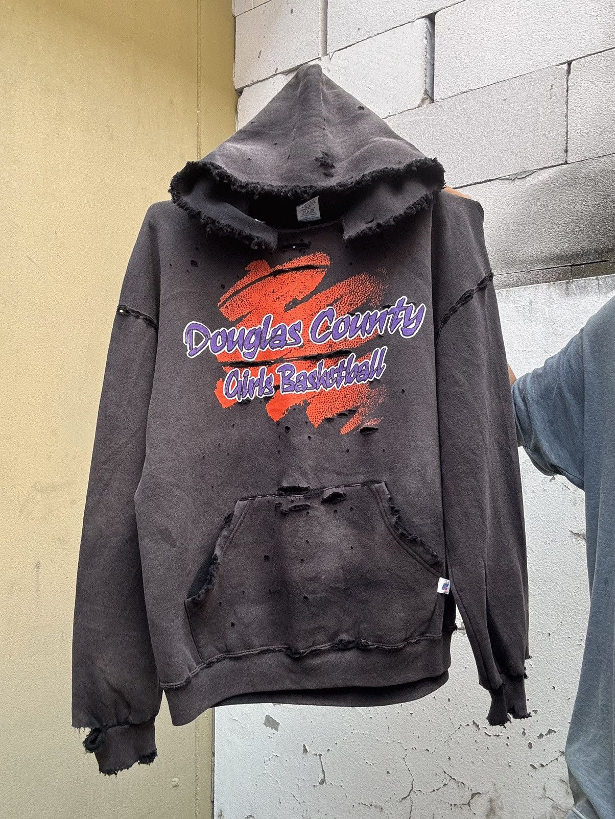Vintage Faded Distressed Thrashed Russell Hoodie Douglas County ERD Size US L / EU 52-54 / 3 - 1 Thumbnail