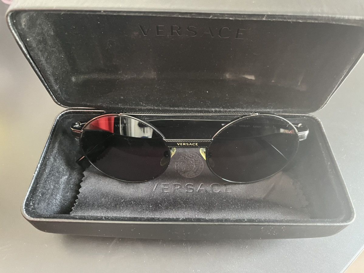 Versace Versace black round sunglasses Size ONE SIZE - 1 Thumbnail