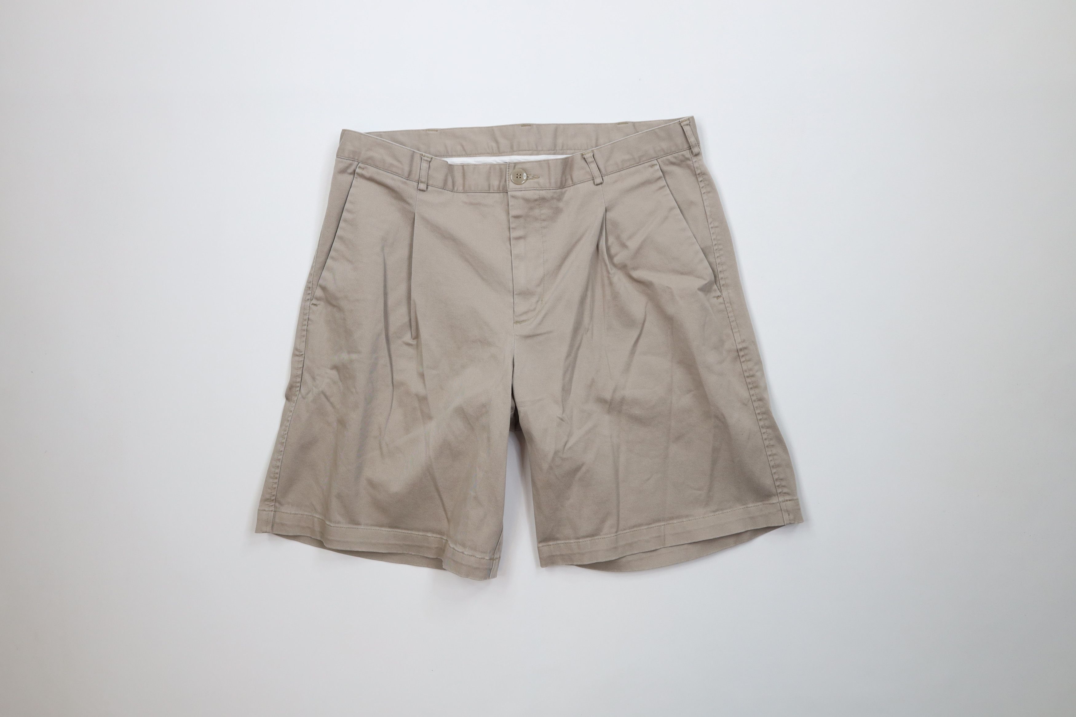 Nike Vintage Nike Mini Swoosh Pleated Above Knee Chino Shorts Size US 36 / EU 52 - 1 Thumbnail