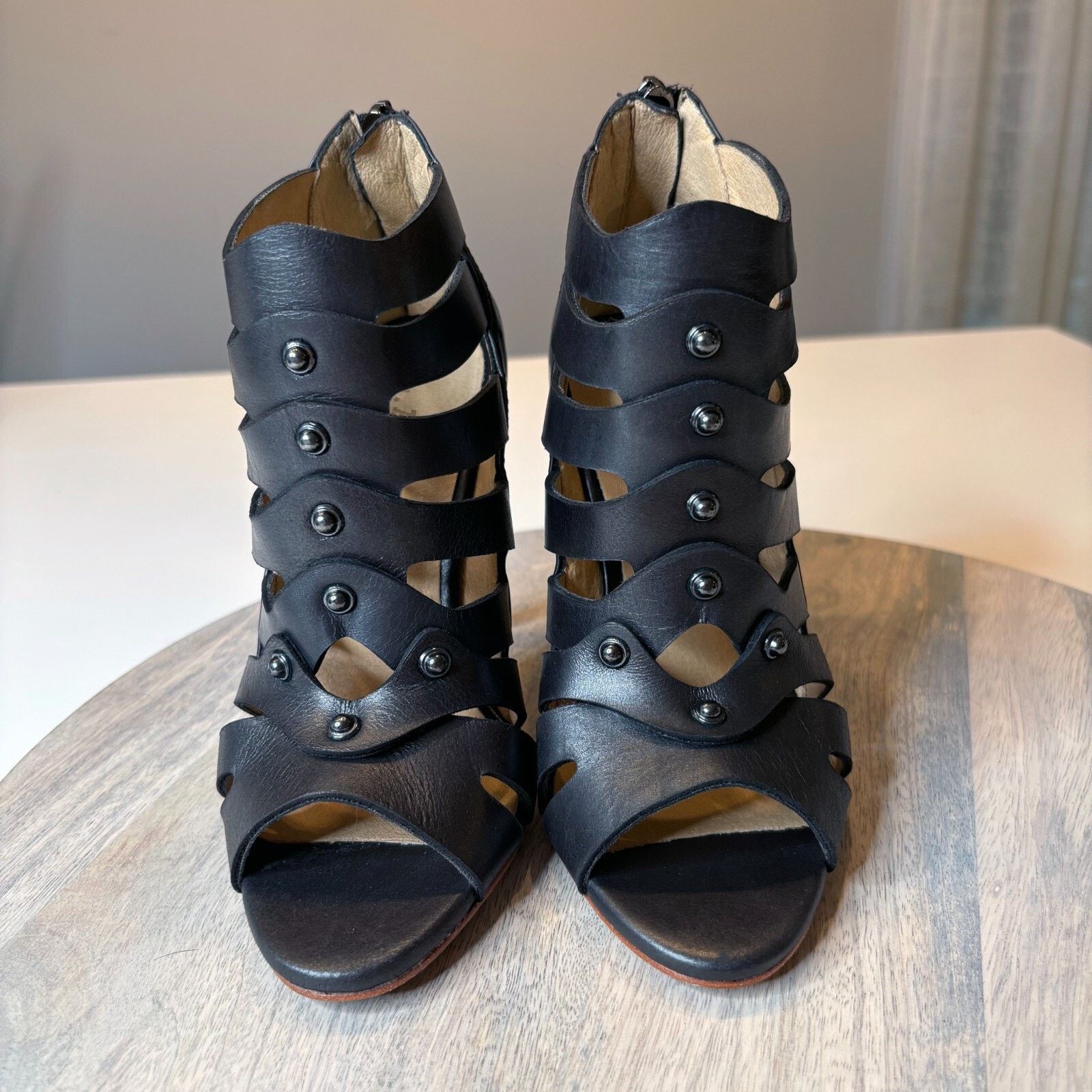 L.A.M.B. L.A.M.B. Black Leather Back Zip Shootie Heels Size 5.5 M Size US 5.5 / IT 35.5 - 4 Thumbnail