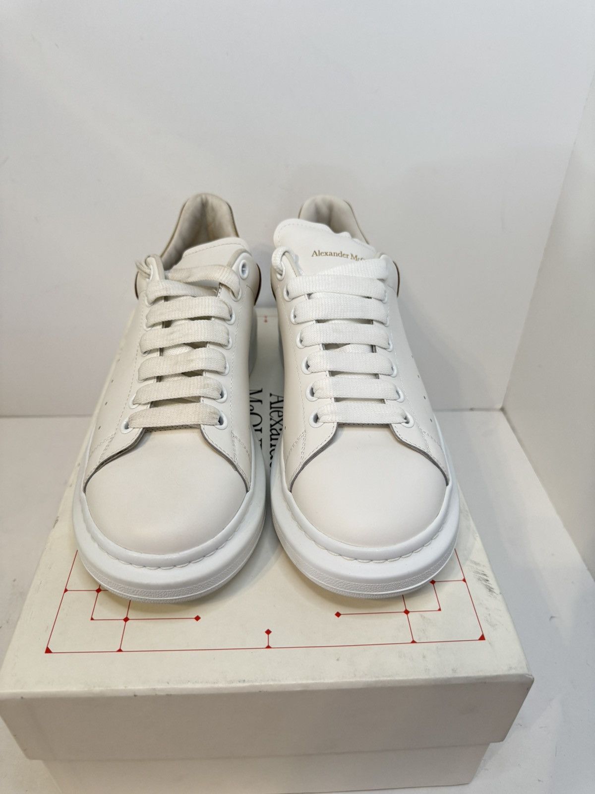 Alexander McQueen Alexander McQueen Men's Oversized Platform Sneakers 9US Size US 9 / EU 42 - 2 Thumbnail