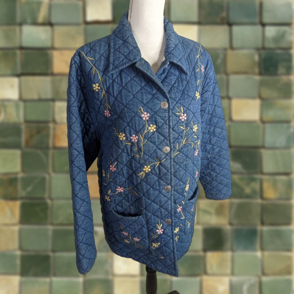 Denime VINTAGE 90s Denim Women's Jacket Blue Embroidered Quilted Floral Embroidery - Size M - Casual - Jacket Size M / US 6-8 / IT 42-44 - 1 Thumbnail