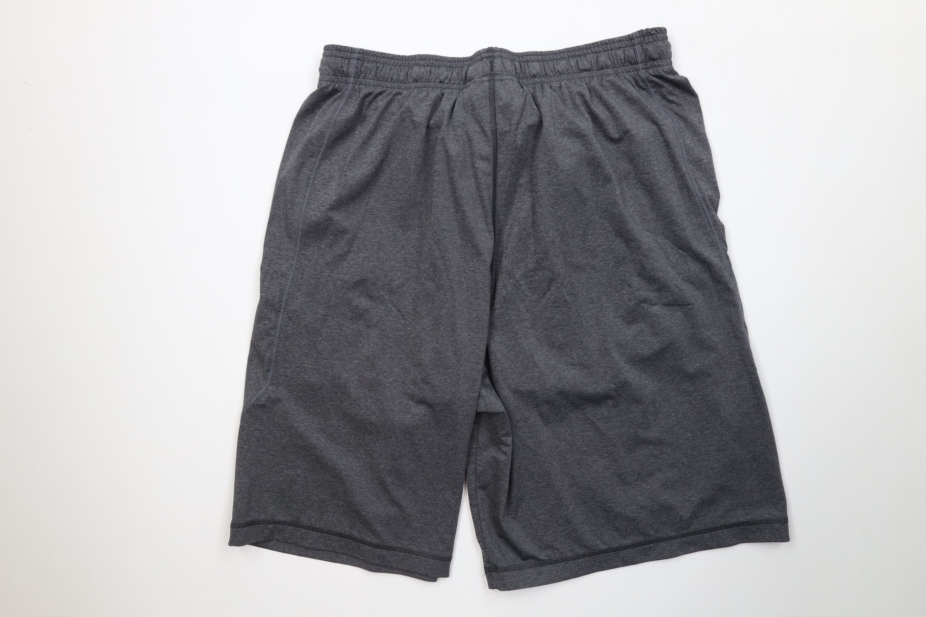 Under Armour Under Armour Loose Gym Basketball Shorts Heather Gray Size 34" / US 12 / IT 48 - 9 Thumbnail