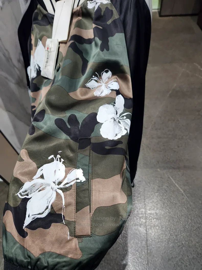 Valentino Valentino Butterfly hand-painted heavy work camouflage jac Size US L / EU 52-54 / 3 - 5 Thumbnail