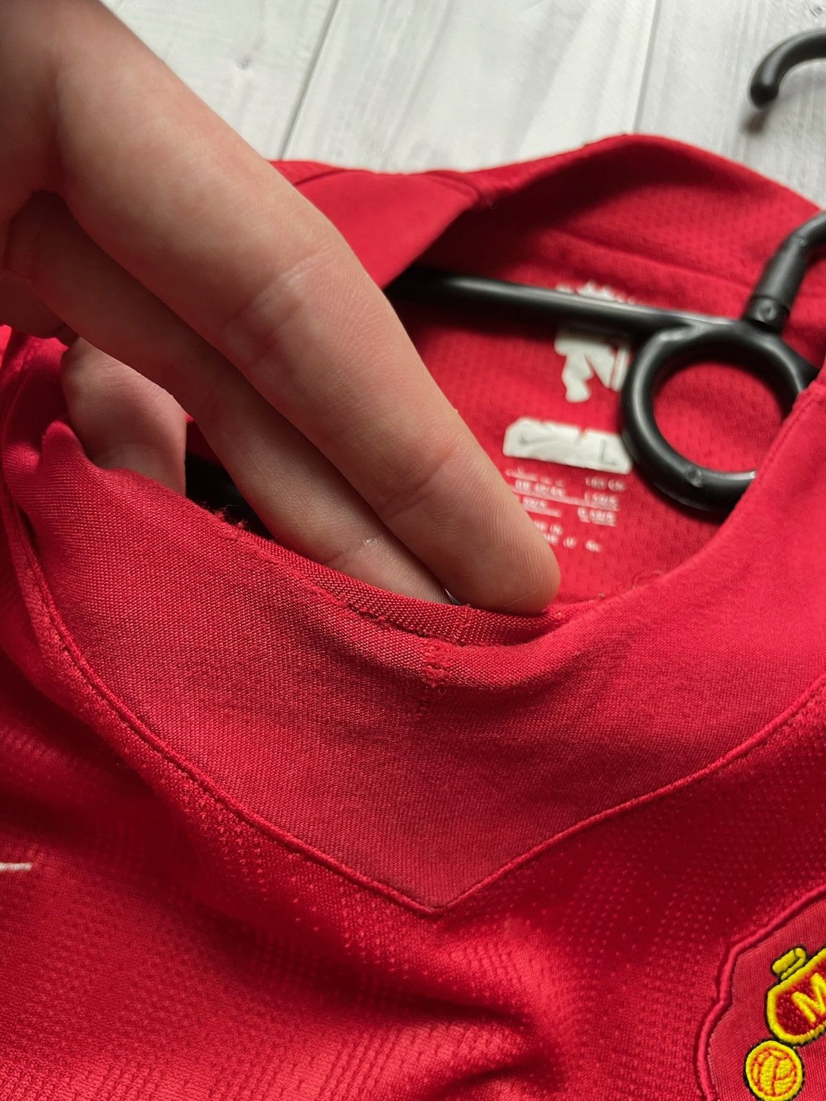 Nike × Vintage Vintage Nike Manchester United size L logo red Size US L / EU 52-54 / 3 - 8 Thumbnail