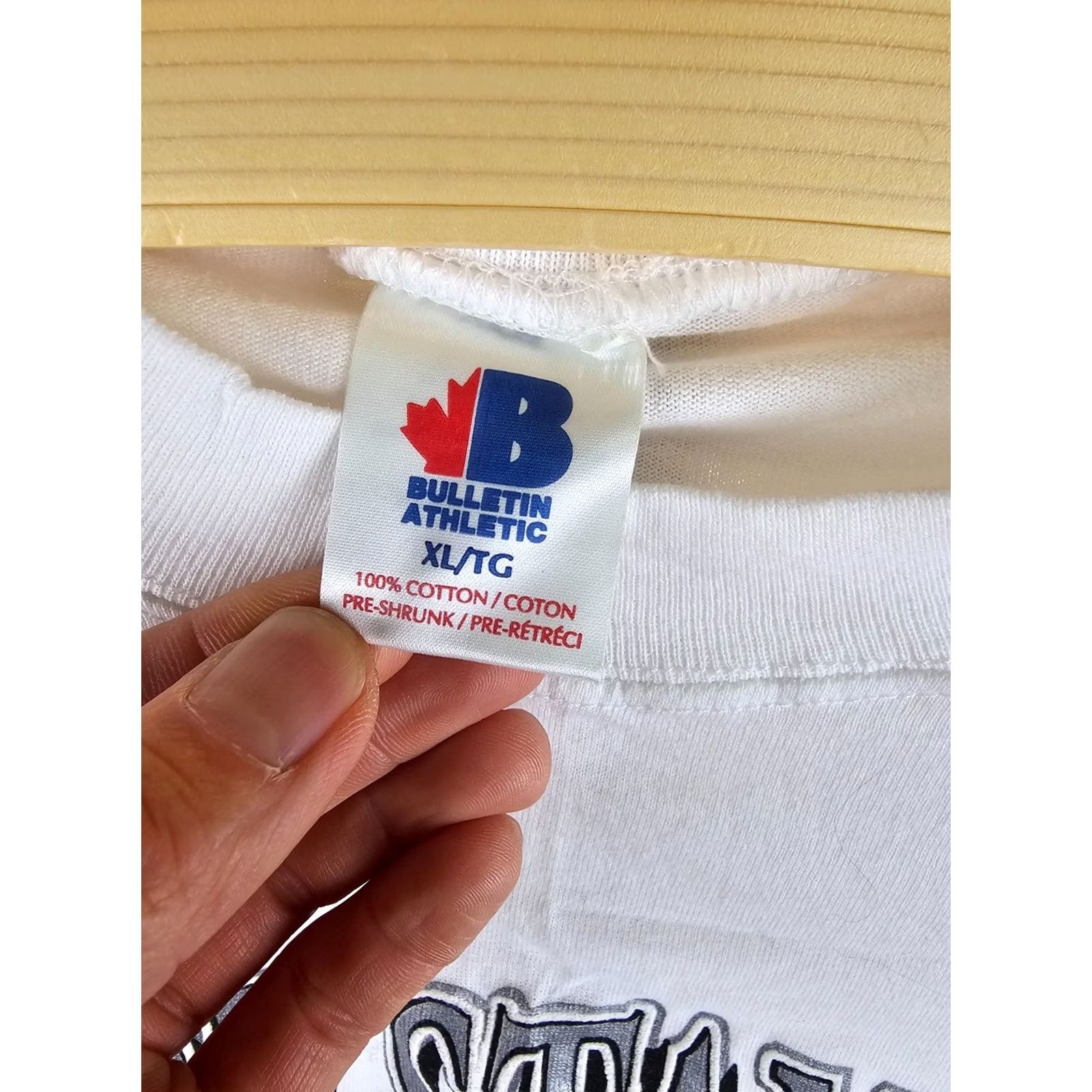 Vintage VINTAGE Montreal Canadiens T-Shirt XL White Stitch Mens Short Sleeve Round Neck 93 Stanley Cup Champions Size US XL / EU 56 / 4 - 7 Thumbnail