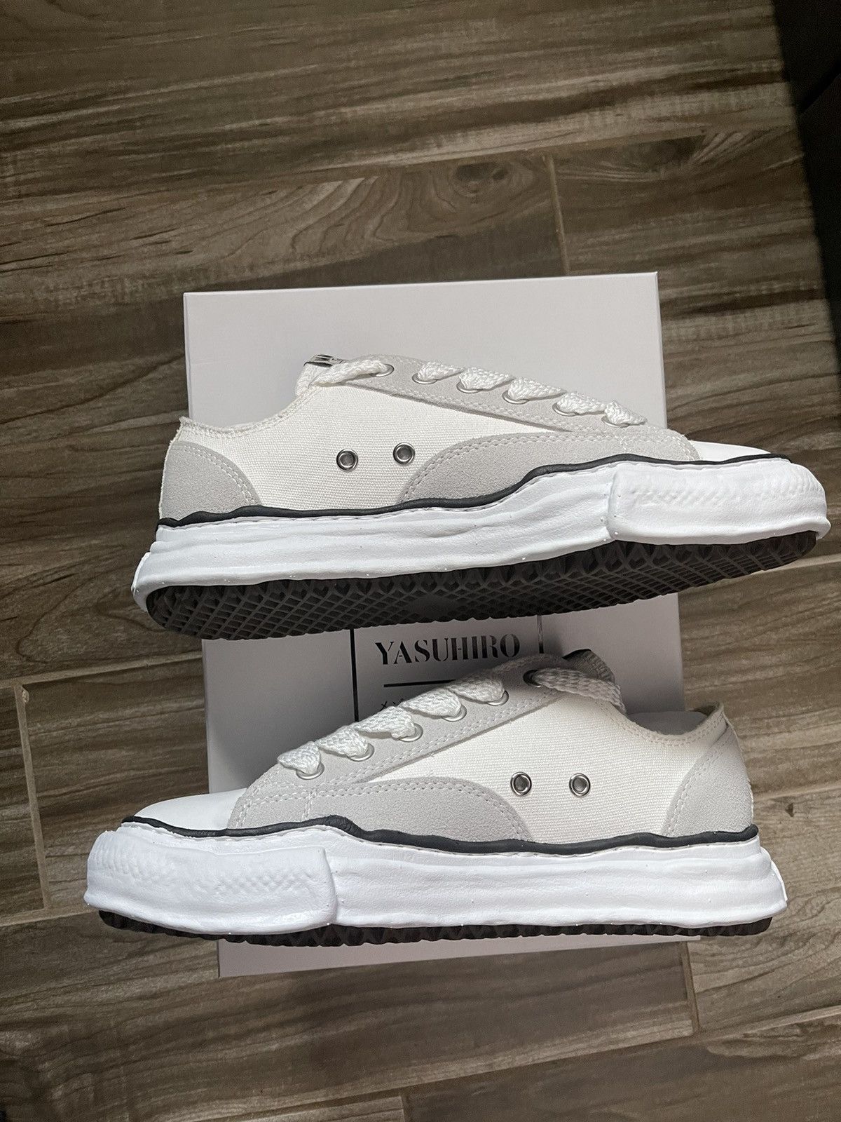 Maison MIHARA YASUHIRO Maison MIHARA YASUHIRO Peterson Low Size US 9 / EU 42 - 2 Thumbnail