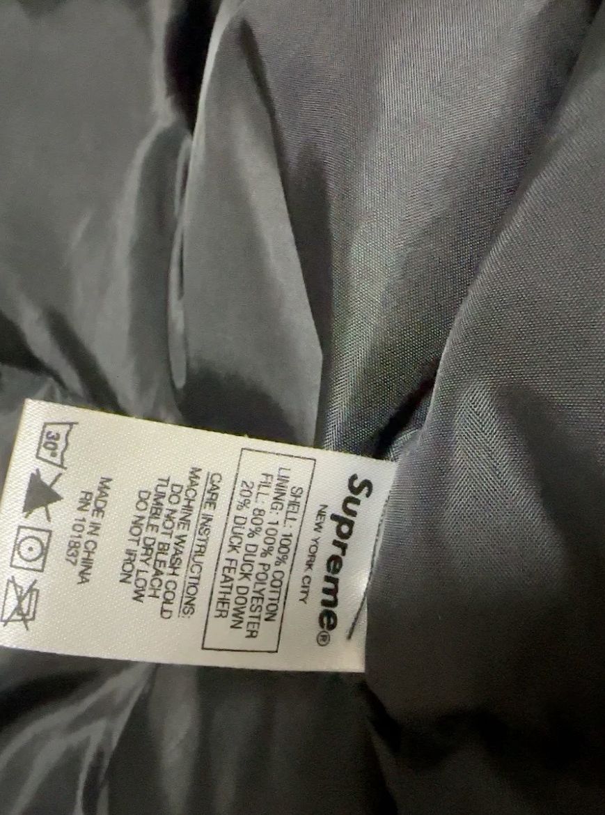 Supreme Supreme casino down jacket Fw18 Size US S / EU 44-46 / 1 - 4 Thumbnail