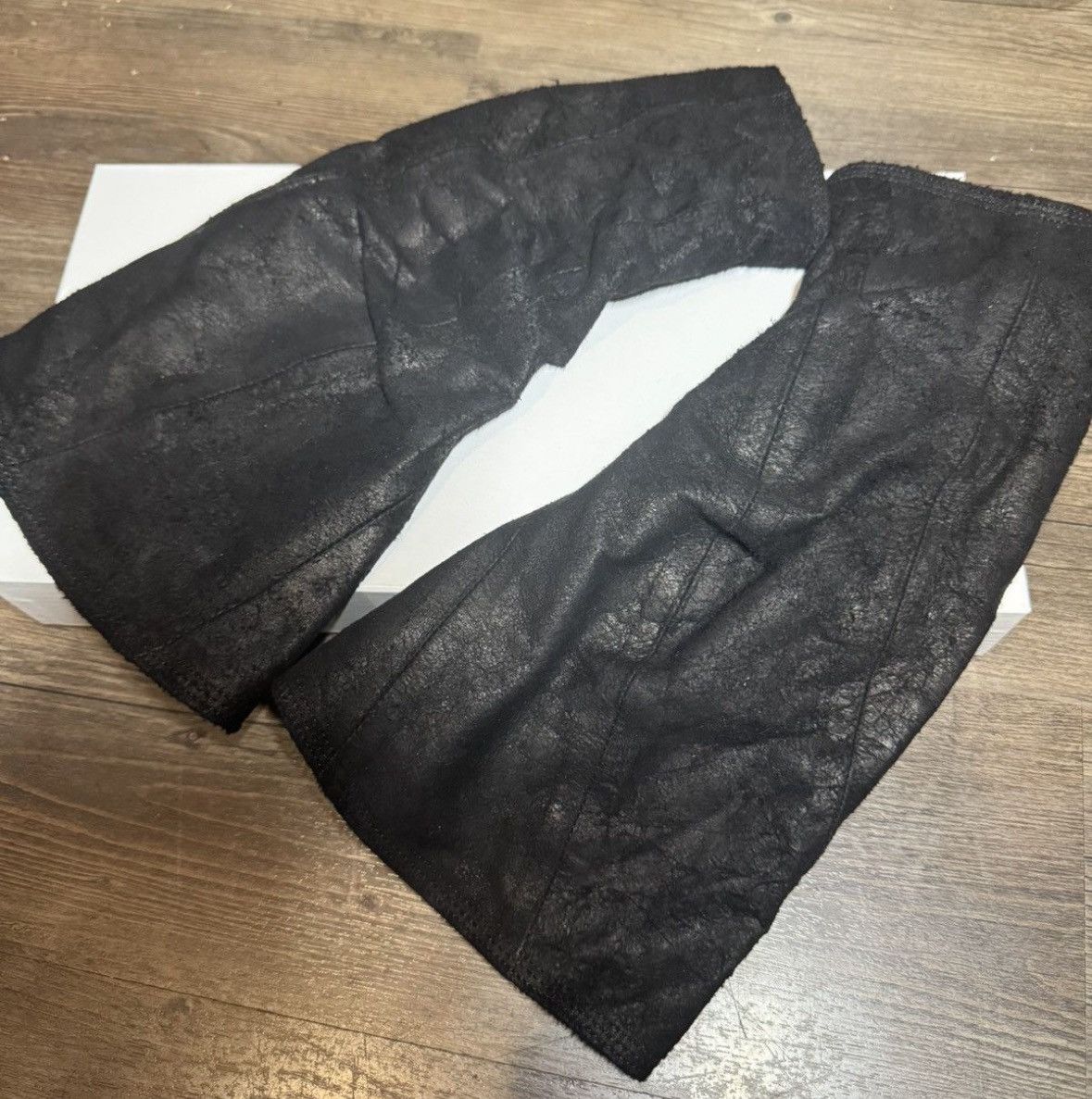 Julius Julius Blistered Warped Fingerless Gloves Size ONE SIZE - 10 Thumbnail