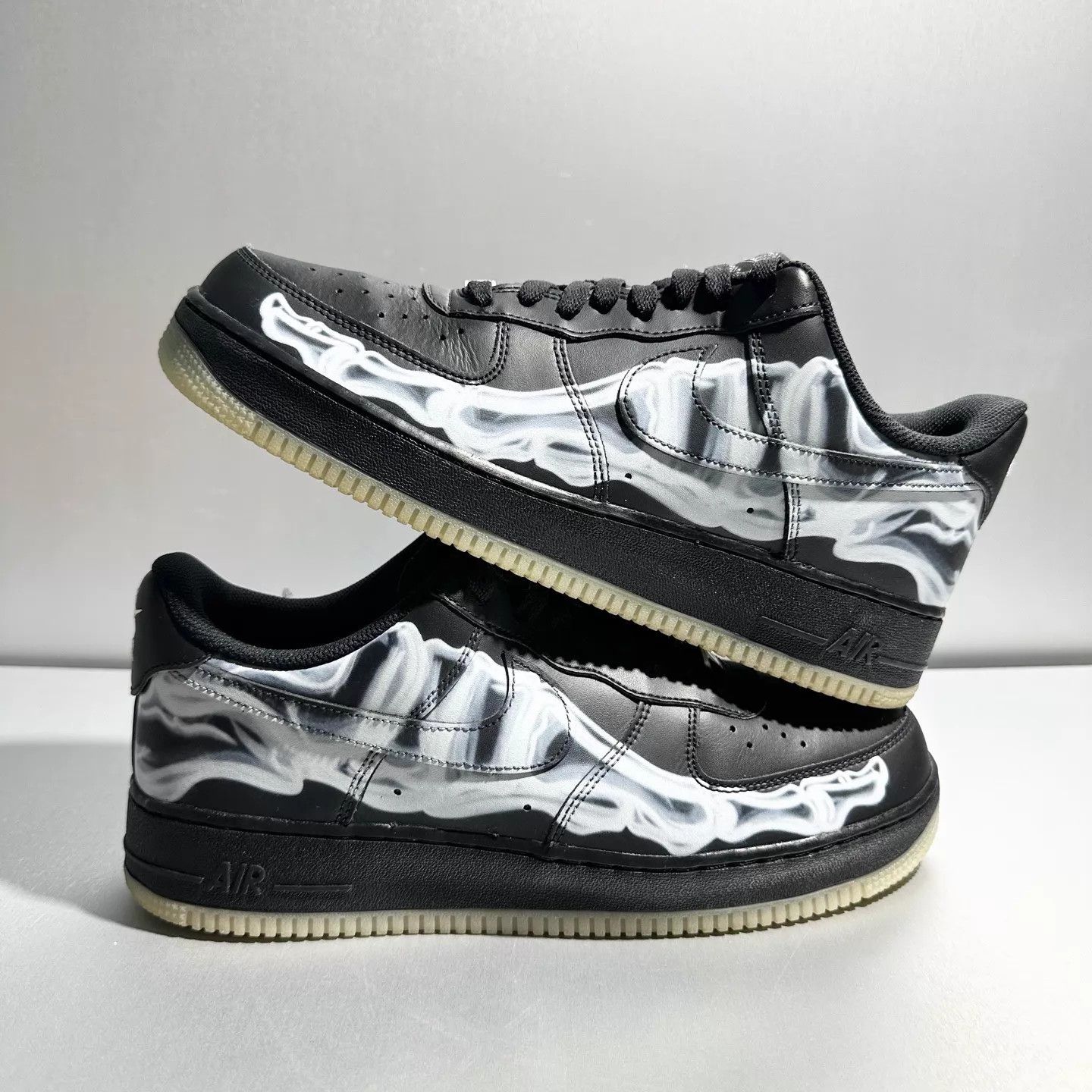 Nike AF1 Black Halloween Size 44 1x Worn Mint Size US 11 / EU 44 - 3 Thumbnail