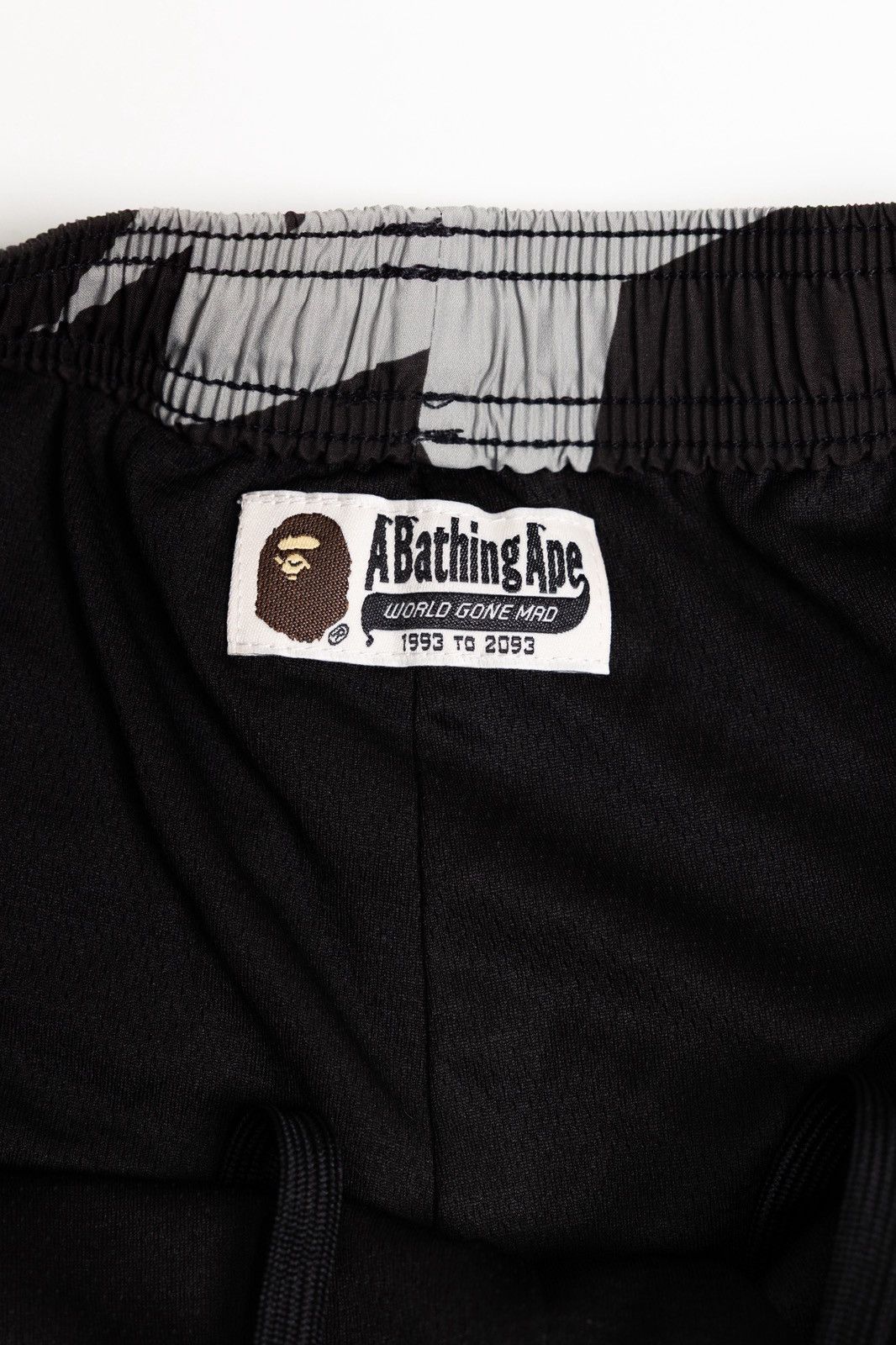 Bape Bape Sta Pattern Beach Shorts Size US 34 / EU 50 - 4 Thumbnail