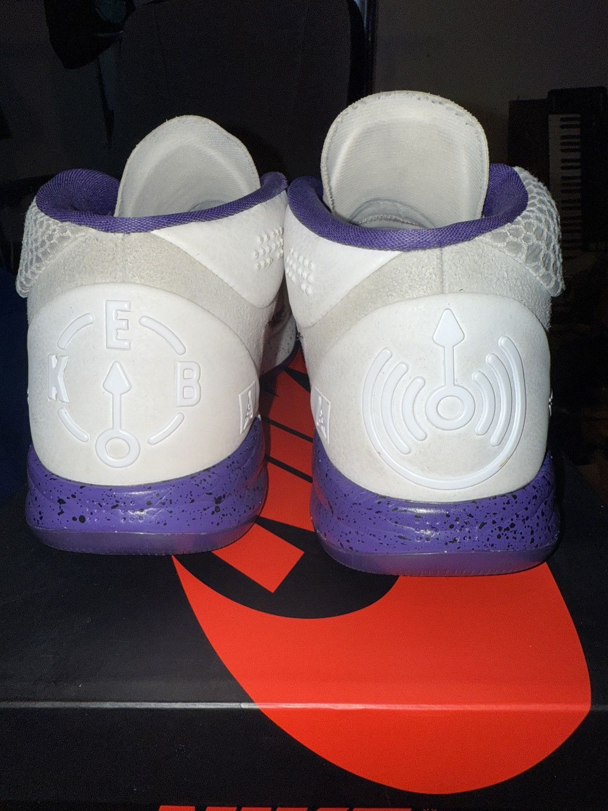 Nike Nike Kobe A.D. Mid Baseline White Court Purple Size 13 Used Size US 13 / EU 46 - 4 Thumbnail