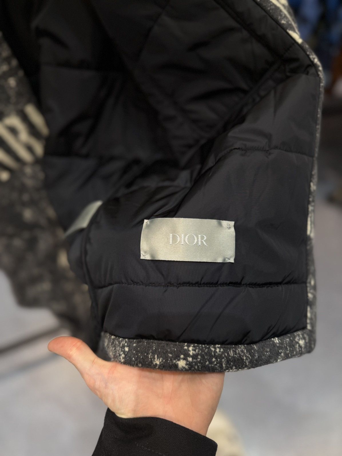 Dior Dior Grey Snowflake Logo Puffer Jacket Size Small $2050 Size US S / EU 44-46 / 1 - 16 Thumbnail