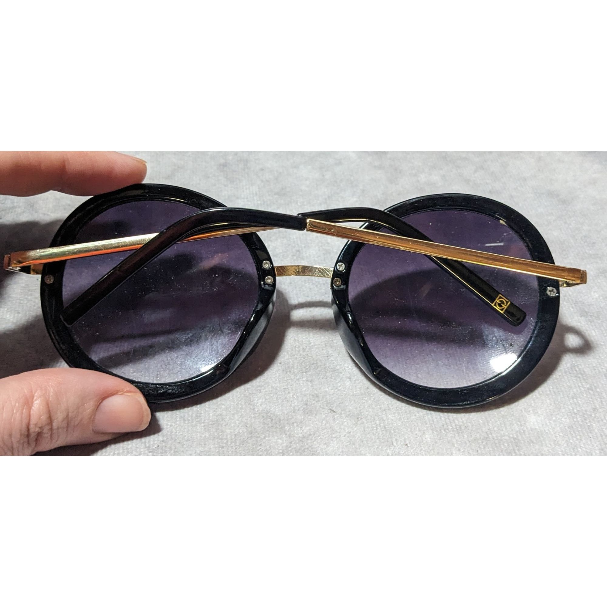 Foster Grant Foster Grant Tyra Vintage Retro Round Sunglasses Size ONE SIZE - 8 Thumbnail