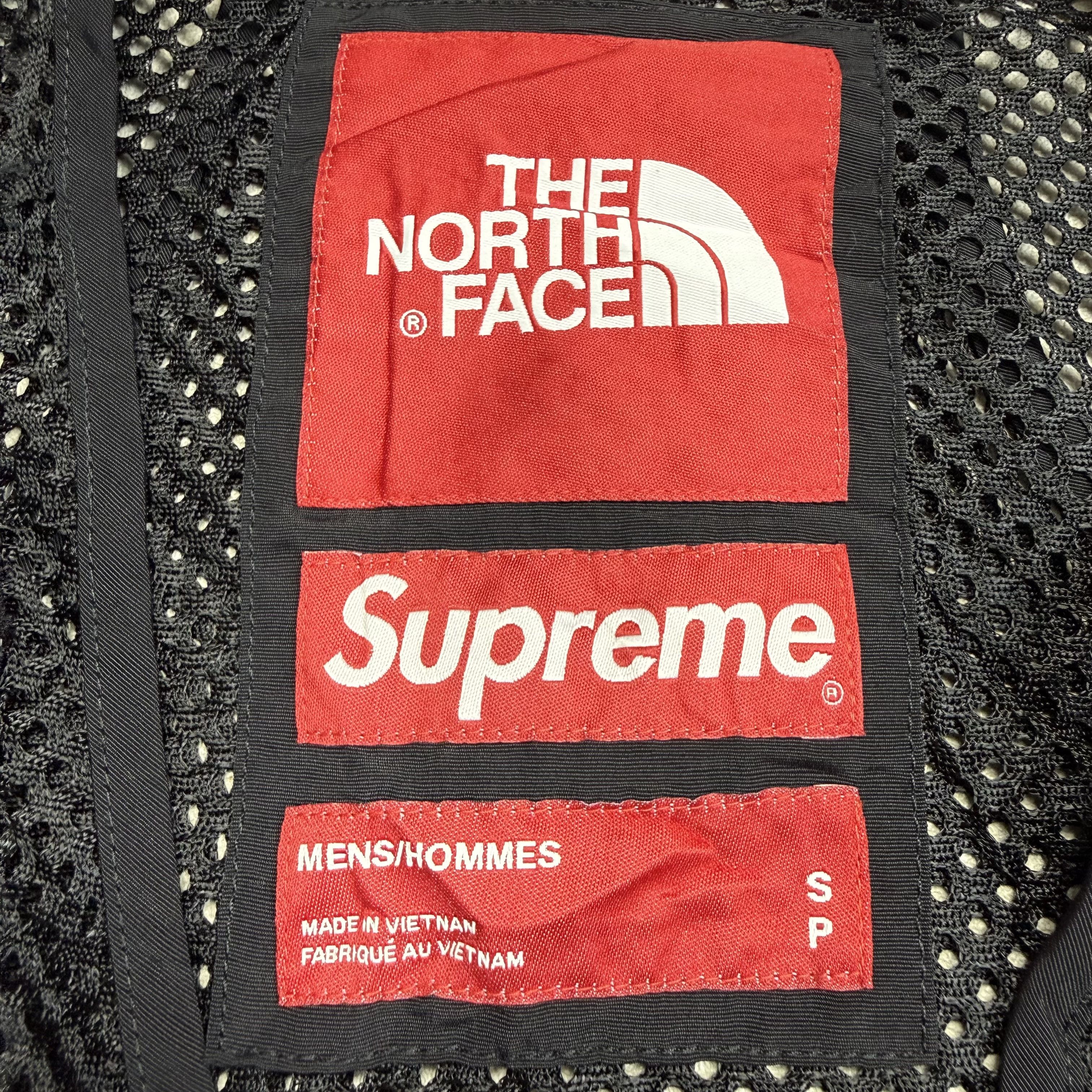 Supreme × The North Face SS2000 Supreme x The North Face Utility Vest Size US S / EU 44-46 / 1 - 7 Thumbnail