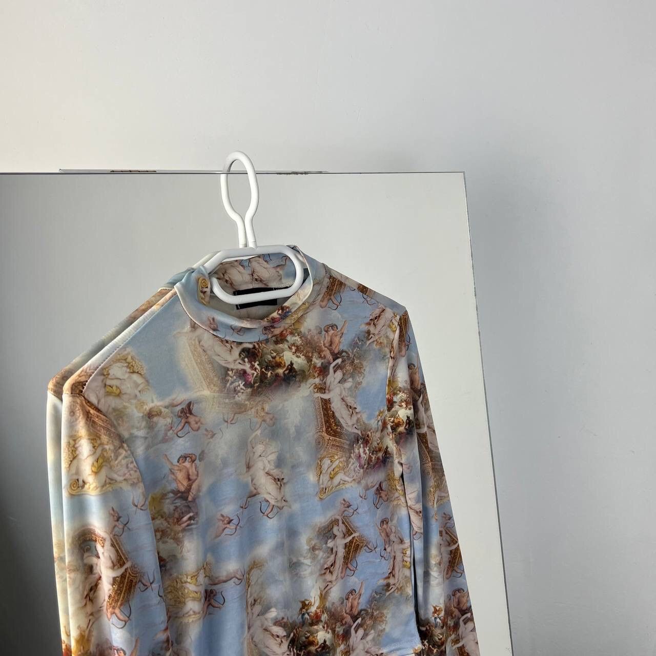 Japanese Brand Crop longsleeve angels all over print Size S / US 4 / IT 40 - 2 Thumbnail