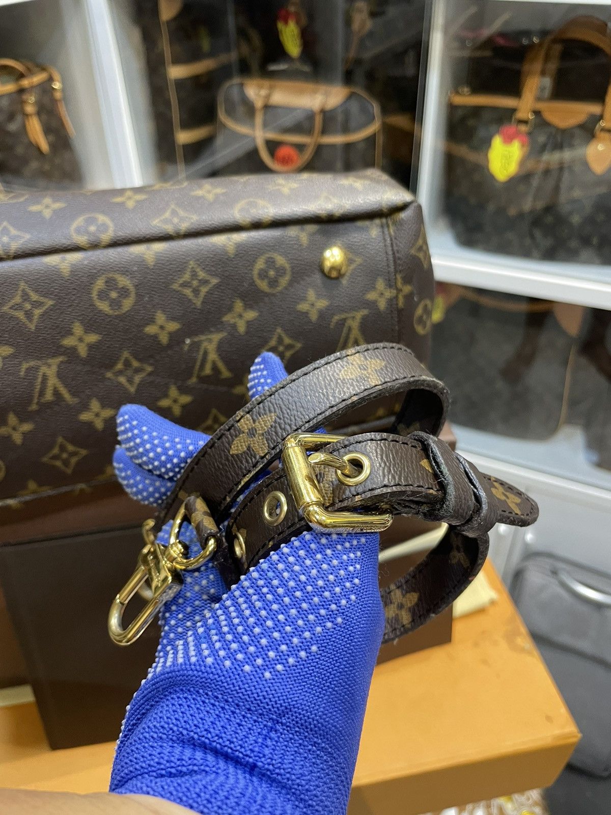 Louis Vuitton AUTHENTIC LOUIS VUITTON MONOGRAM PALLAS MM HANDBAG Size ONE SIZE - 20 Thumbnail
