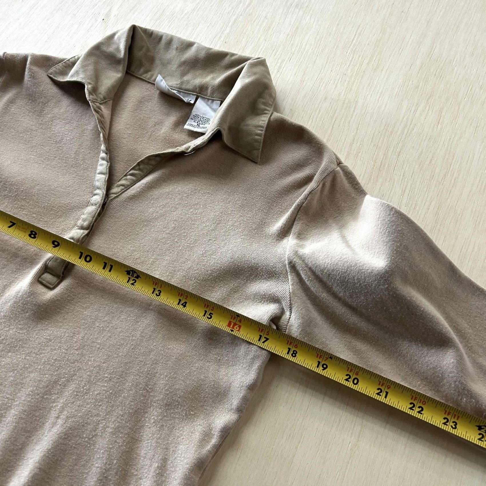 Bill Blass VINTAGE Bill Blass Jeans Polo Shirt Womens Medium Beige Long Sleeve Lettuce Hem Size M / US 6-8 / IT 42-44 - 6 Thumbnail