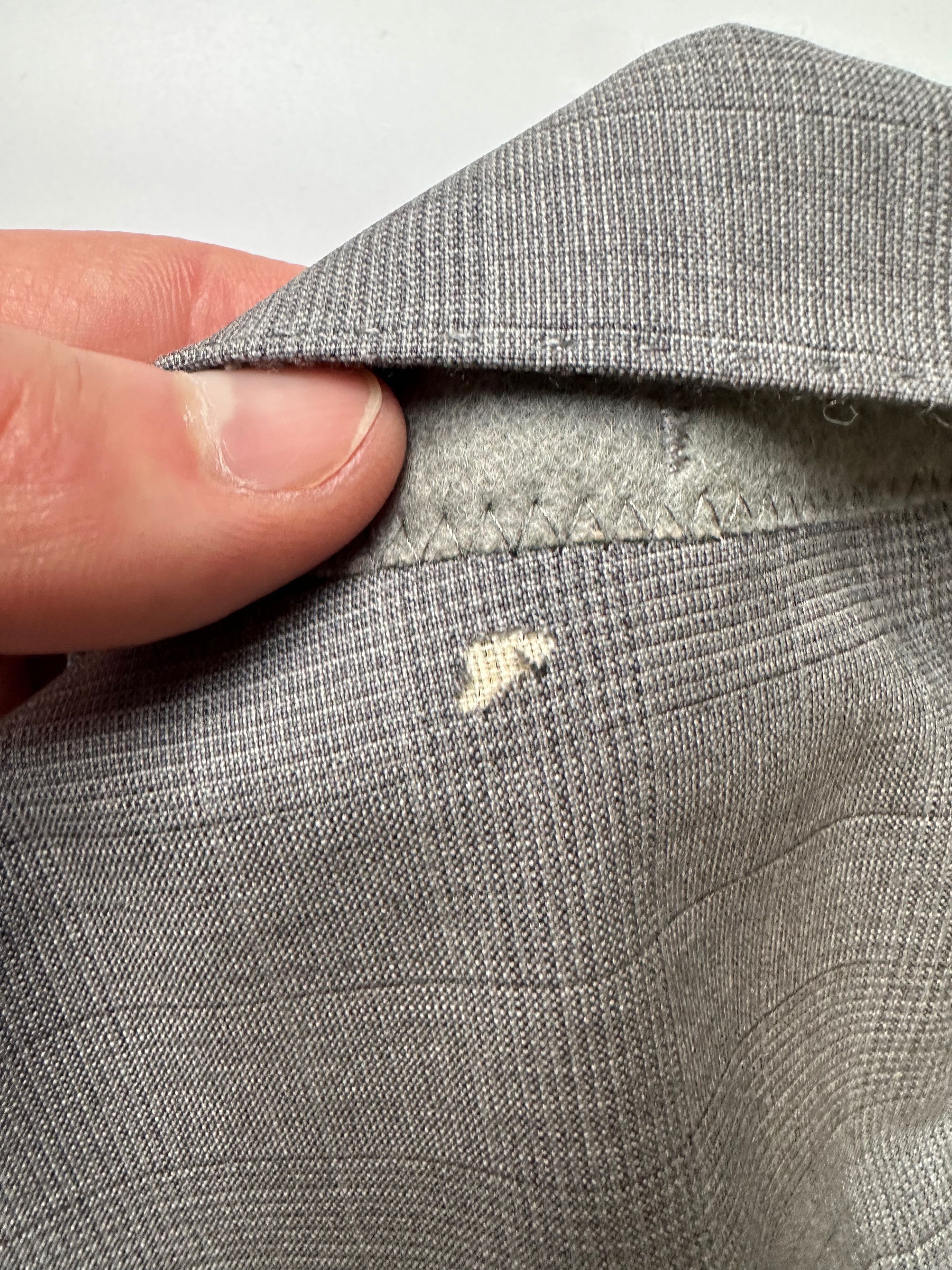 Hugo Boss Hugo Boss 2 pcs suit Super 120s wool by Trabaldo Togna 1840 Size 40R - 15 Thumbnail