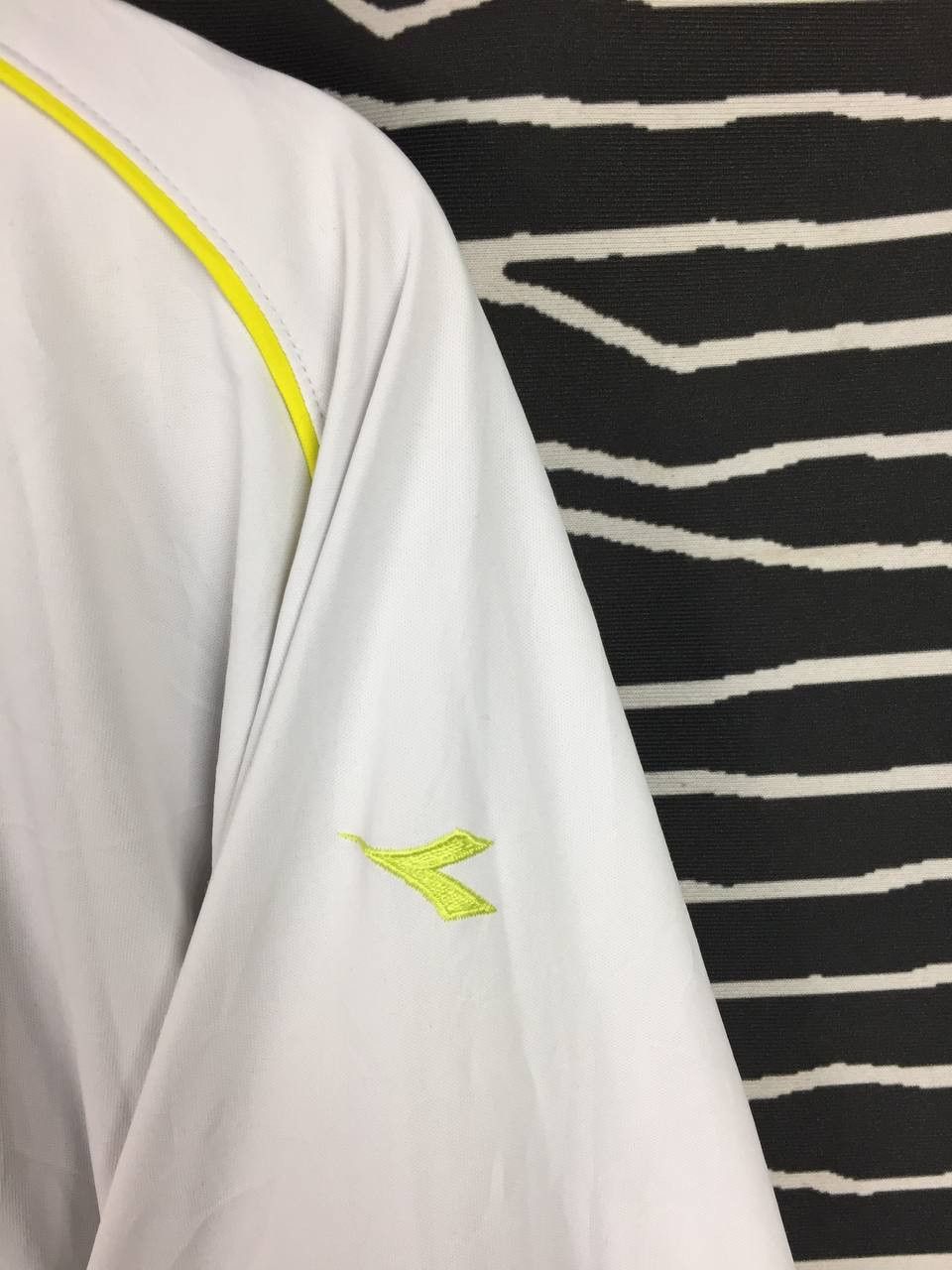 Diadora Vtg Diadora Retro Asymmetrical Color Block Athletic Jersey Size US XL / EU 56 / 4 - 7 Thumbnail