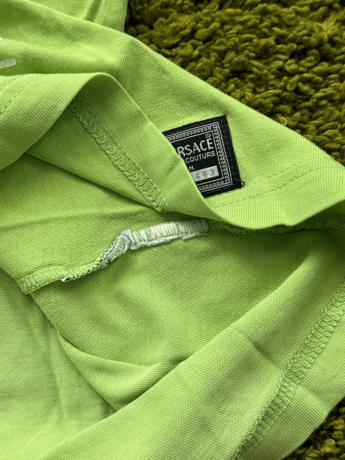 Versace × Versace Jeans Couture × Vintage Versace Jeans Couture 2000s vintage Medusa logo t-shirt Size XS / US 0-2 / IT 36-38 - 6 Thumbnail