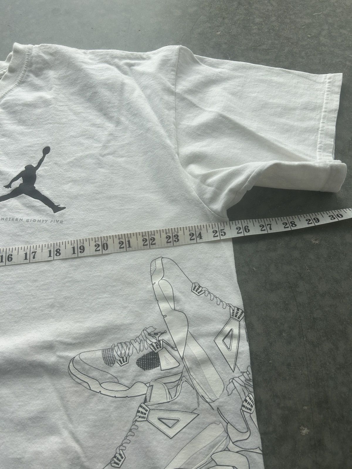 Jordan Brand × Nike × Vintage Vintage Y2K Jordan 4 Flight Graphic Tee Size US XL / EU 56 / 4 - 11 Thumbnail