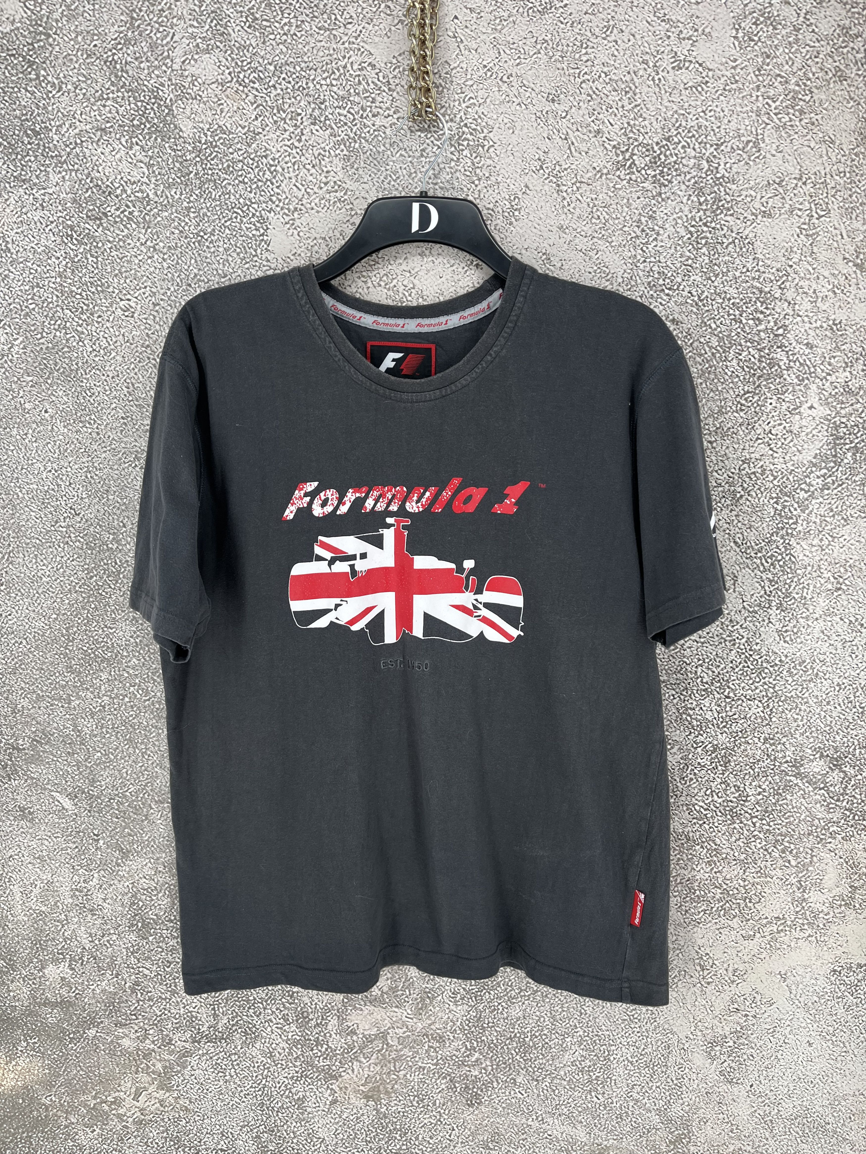 Vintage Formula 1 Mens T-Shirt 2009 Jenson Button Year XL Black BNWT Size US L / EU 52-54 / 3 - 1 Thumbnail