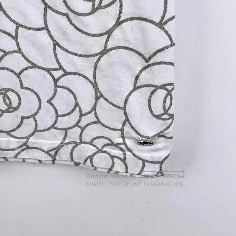 Chanel Chanel White Cotton T-shirt with Floral Print . Size XS / US 0-2 / IT 36-38 - 4 Thumbnail